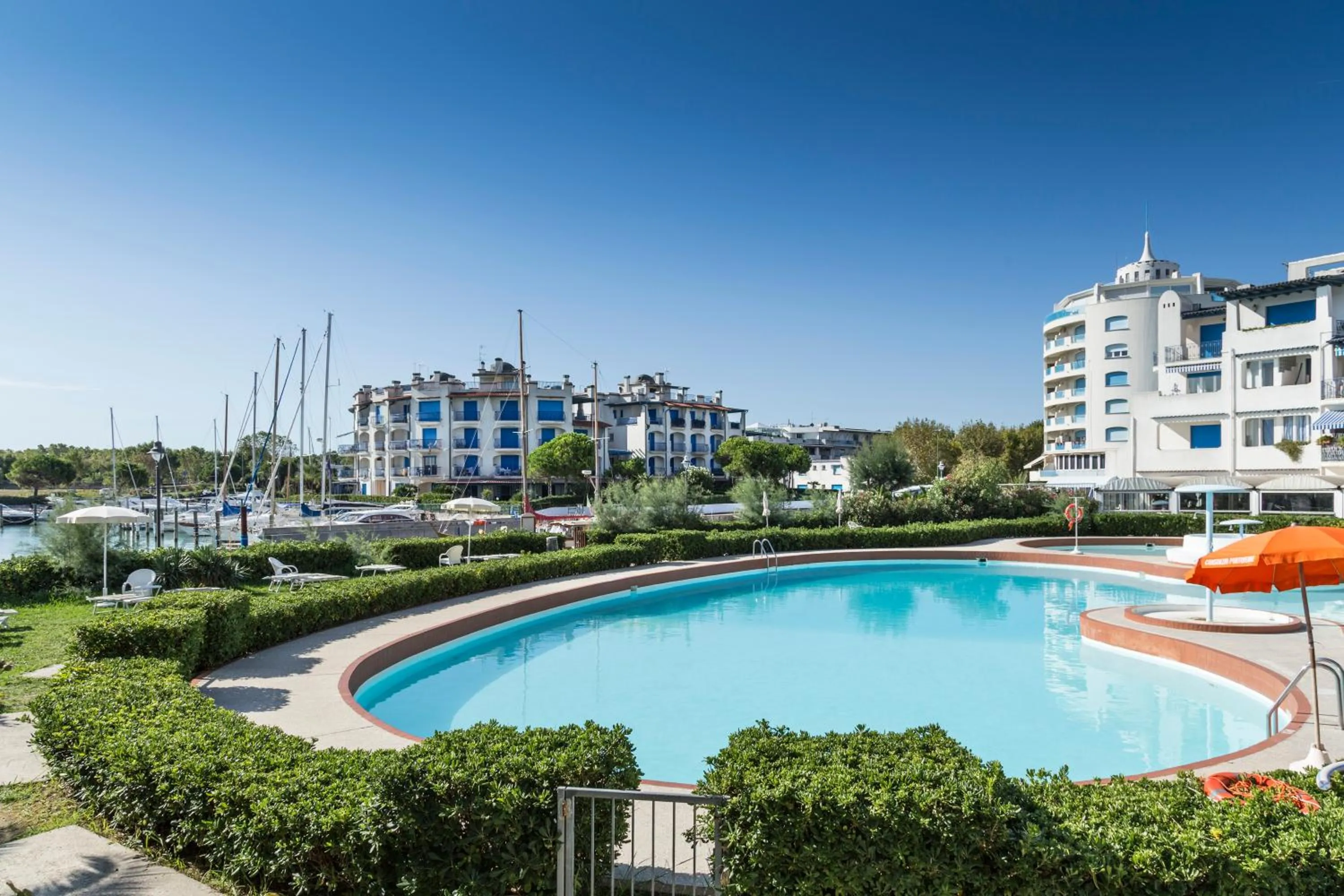 Facade/entrance in Portoverde Beach Apartments