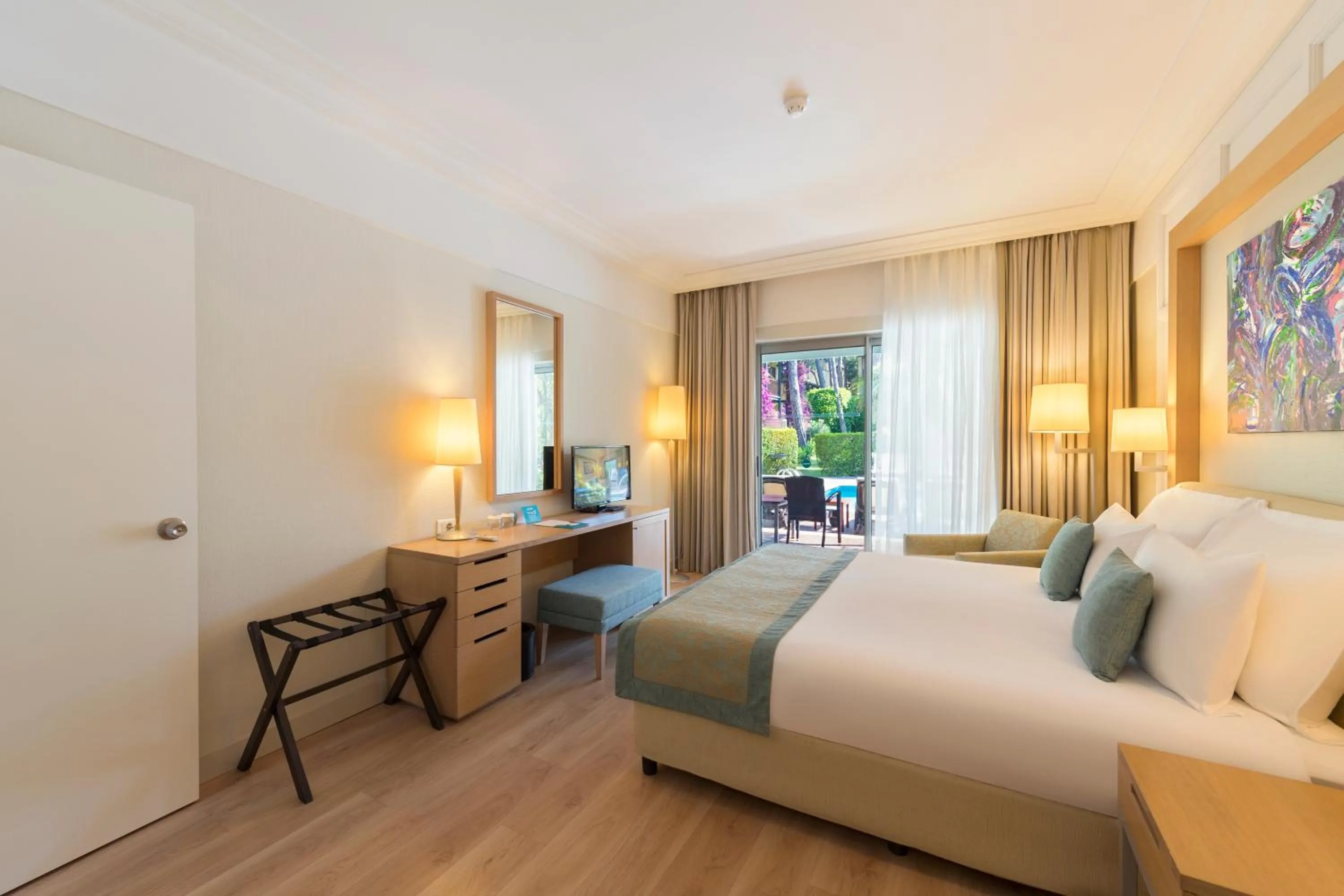 Bedroom, Bed in Turquoise Hotel