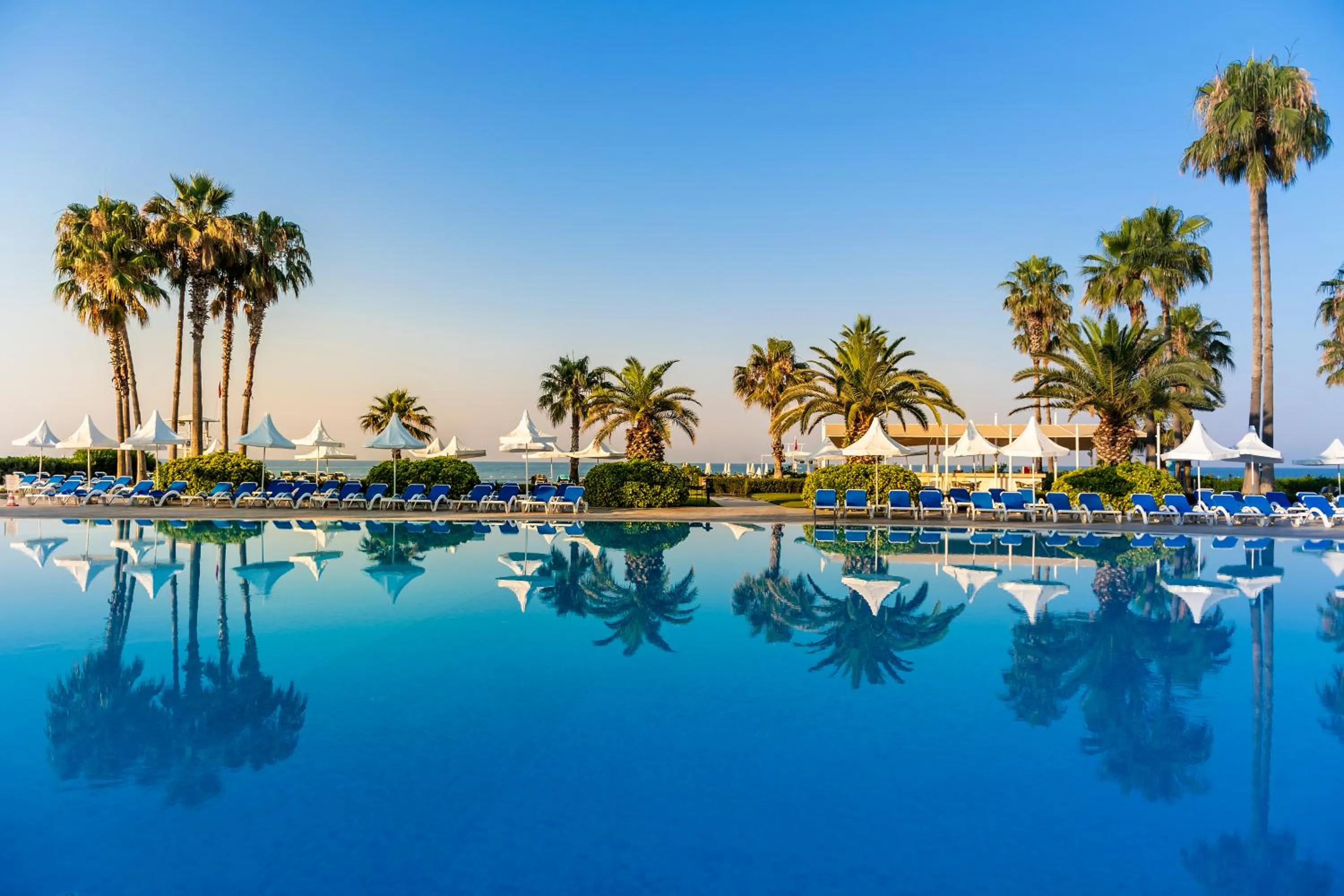 Swimming pool in Turquoise Hotel
