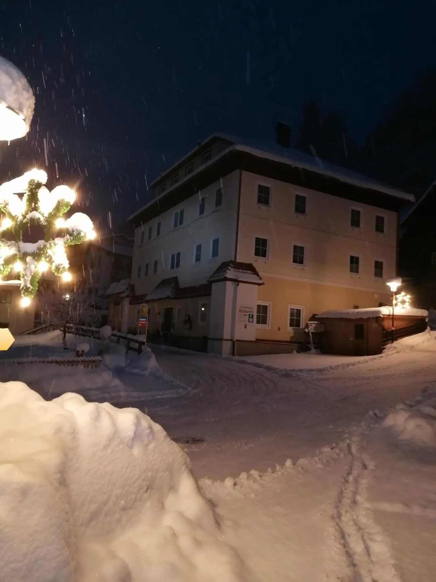 Property building in Hotel Kirchenwirt