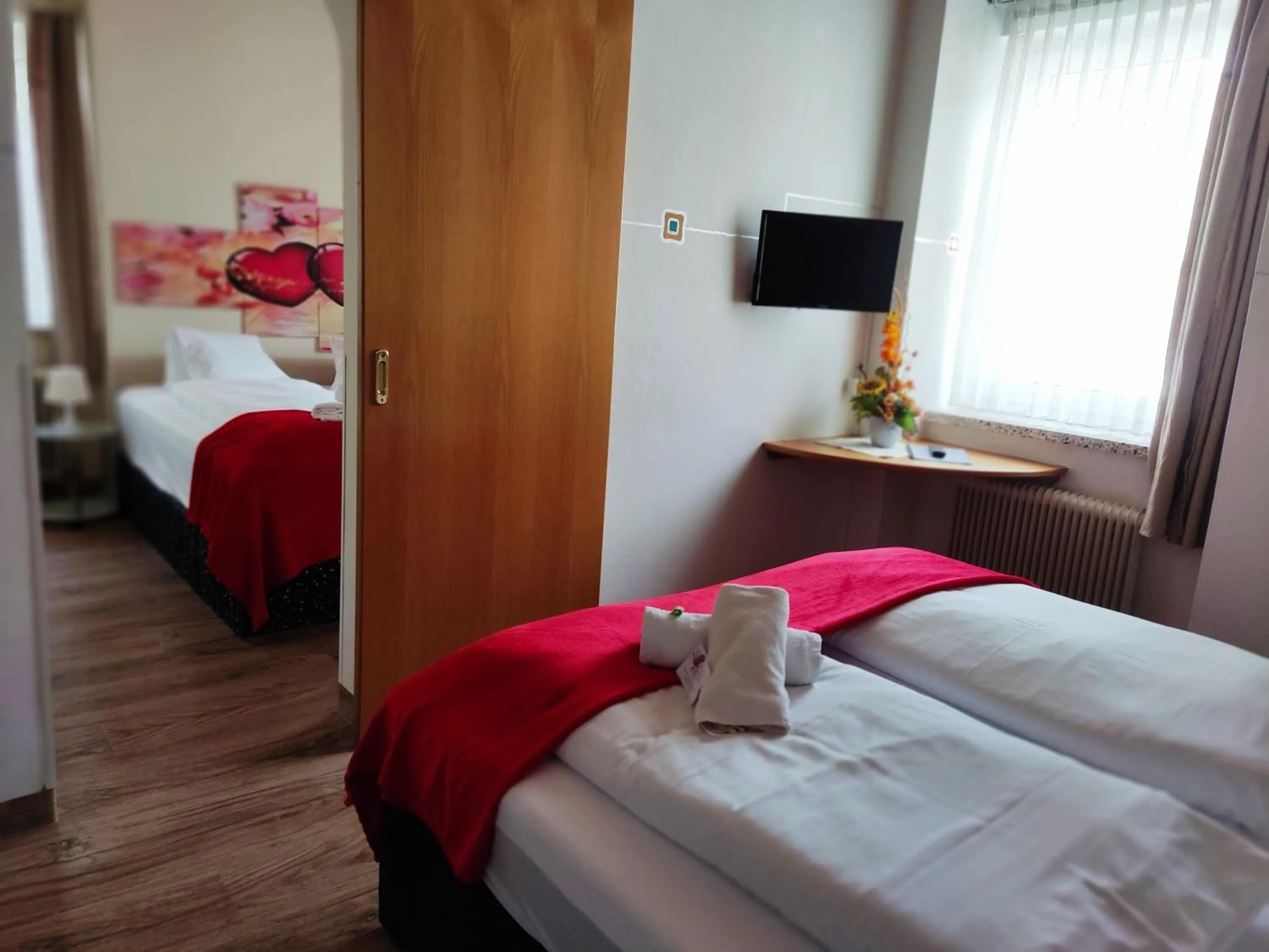 Bedroom, Bed in Hotel Kirchenwirt