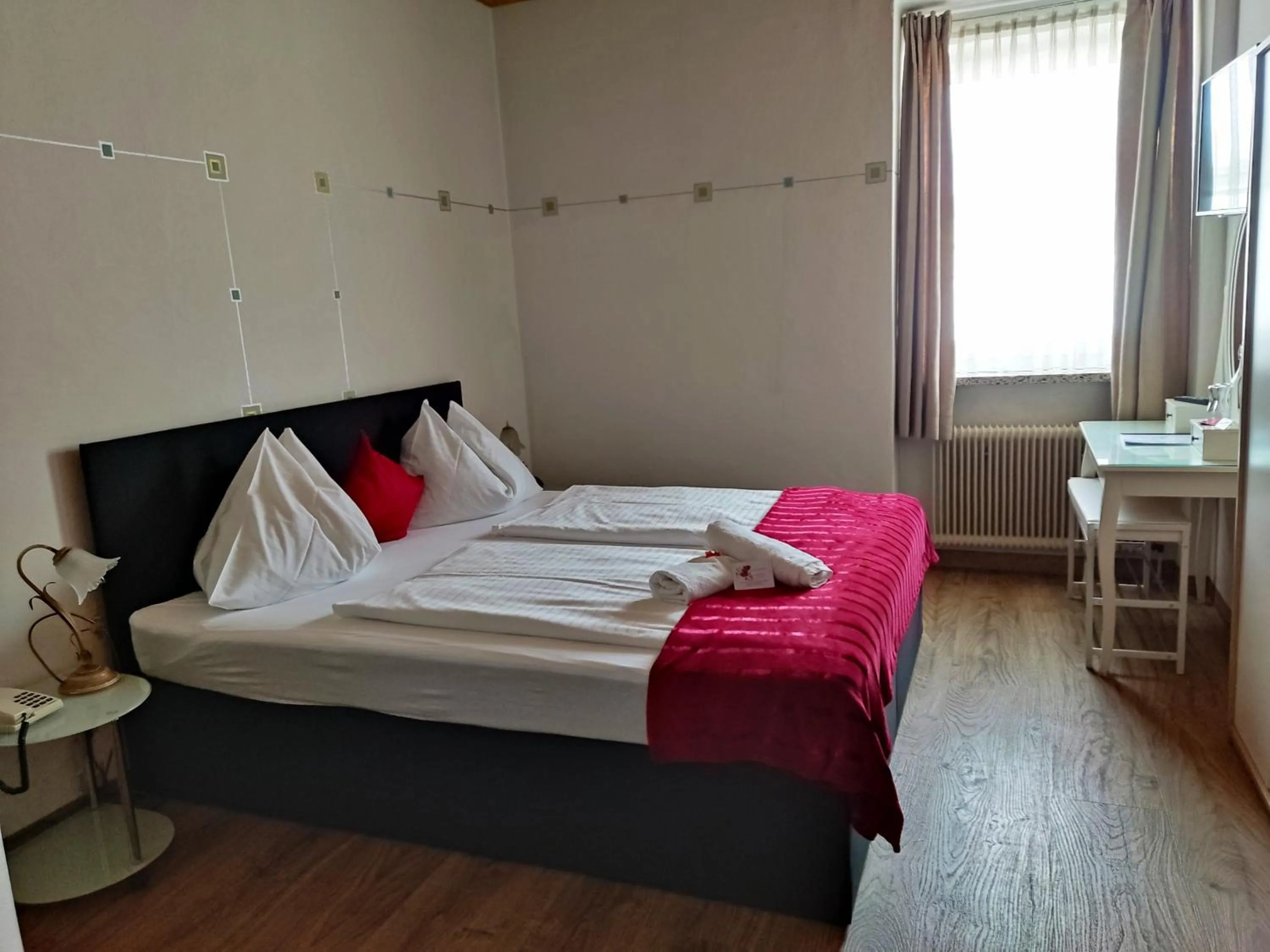 Bed in Hotel Kirchenwirt
