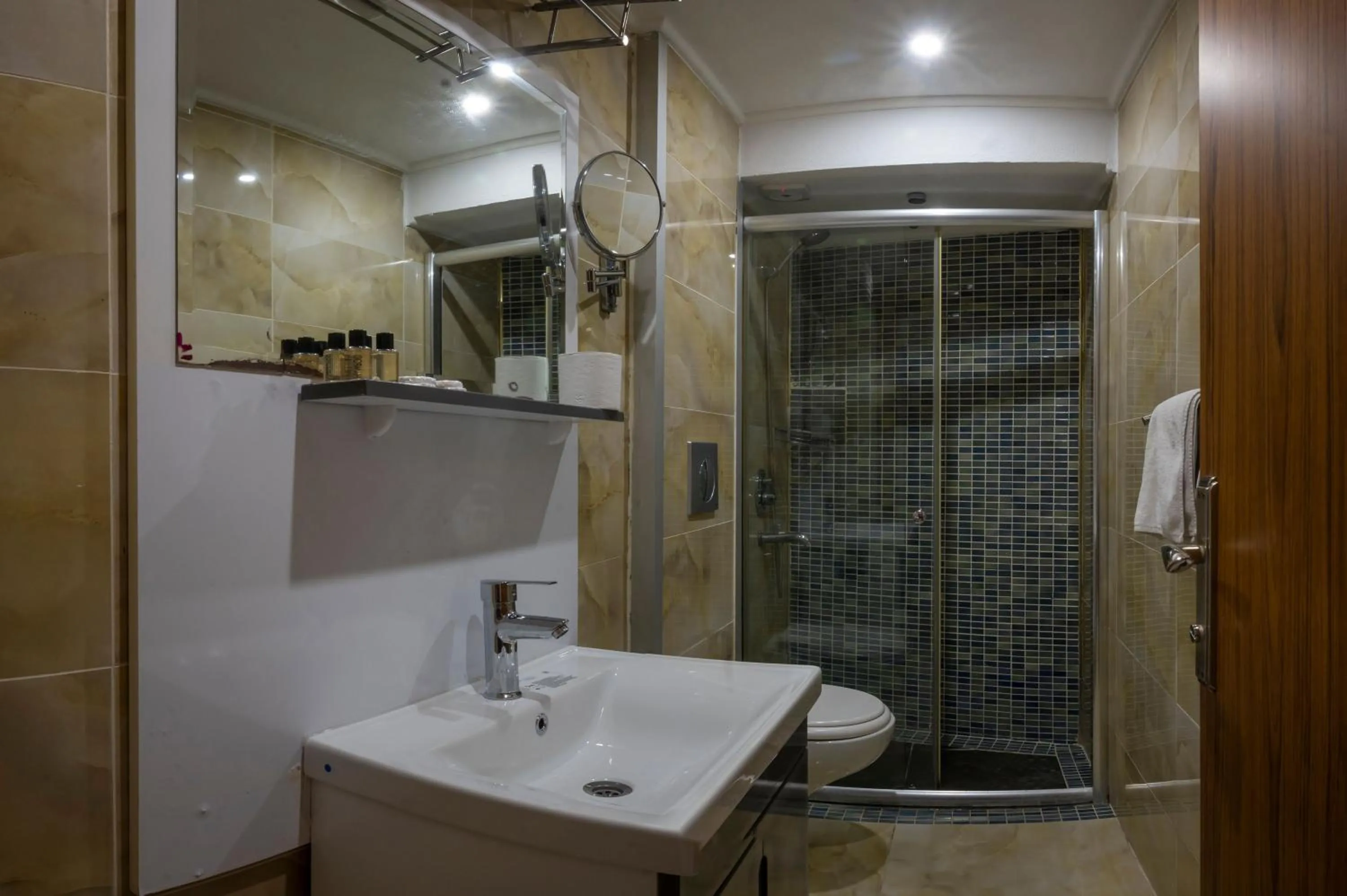Bathroom in Tamara Residence Hotel İstanbul