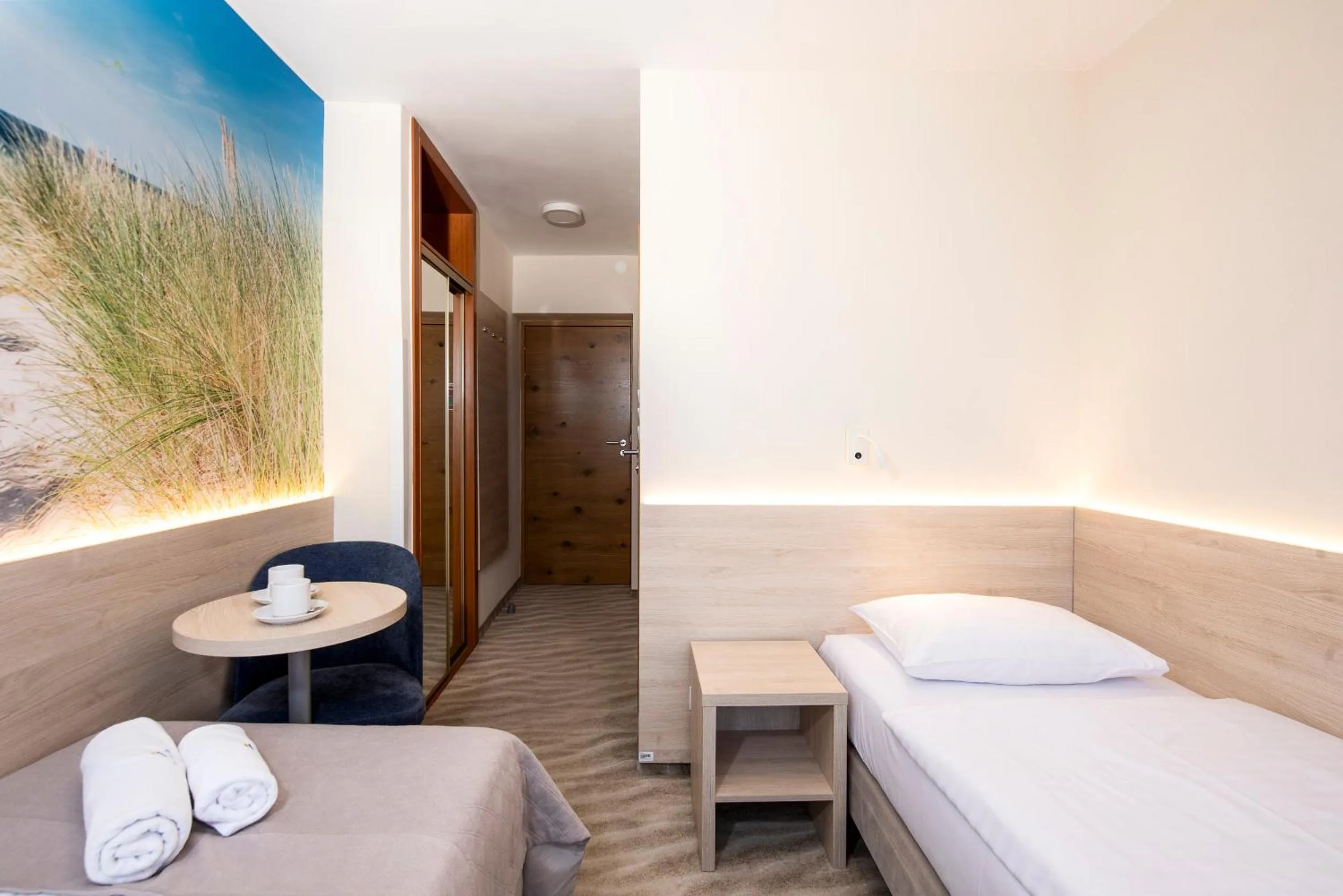 Photo of the whole room, Bed in Interferie Cechsztyn