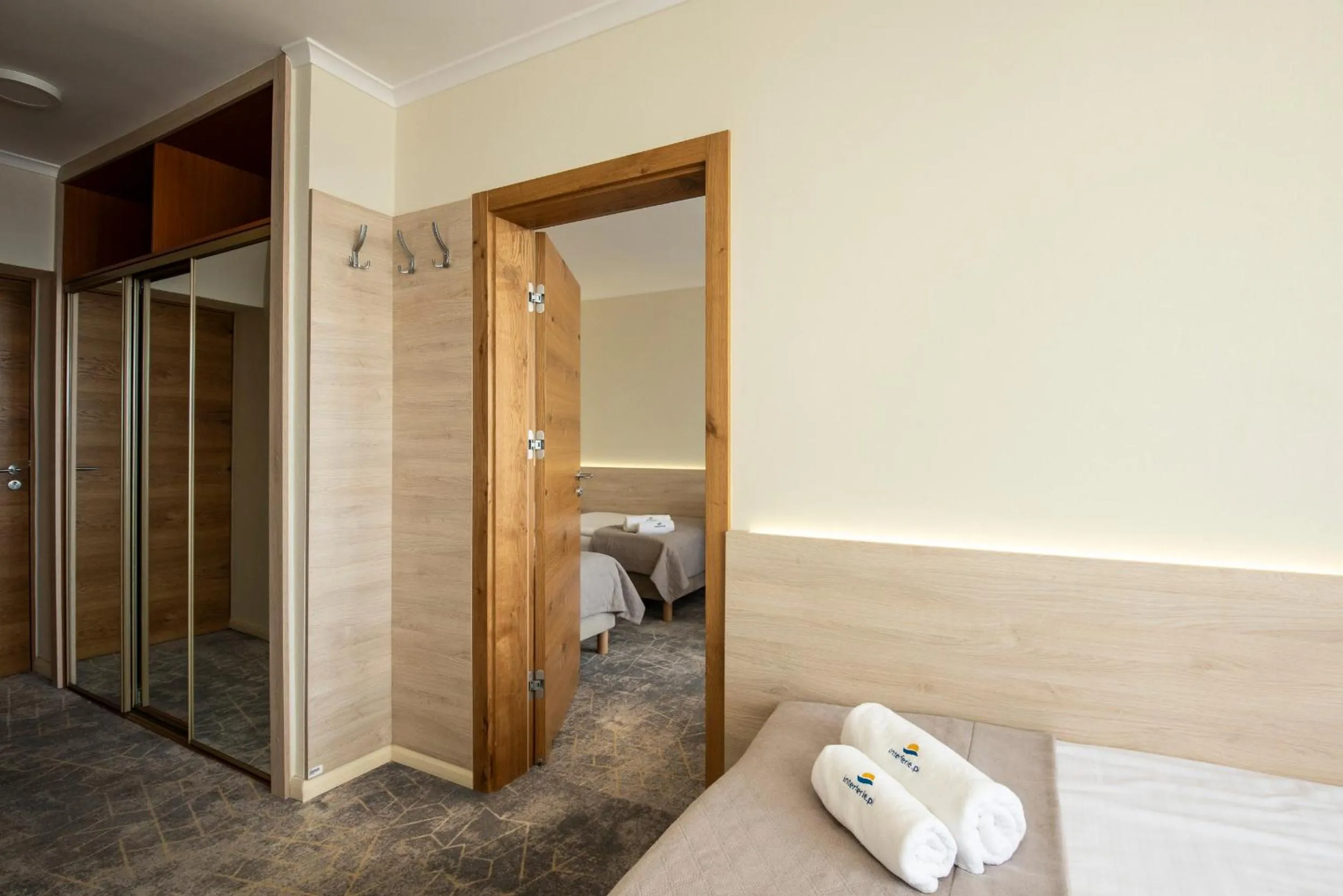 Photo of the whole room, Bed in Interferie Cechsztyn