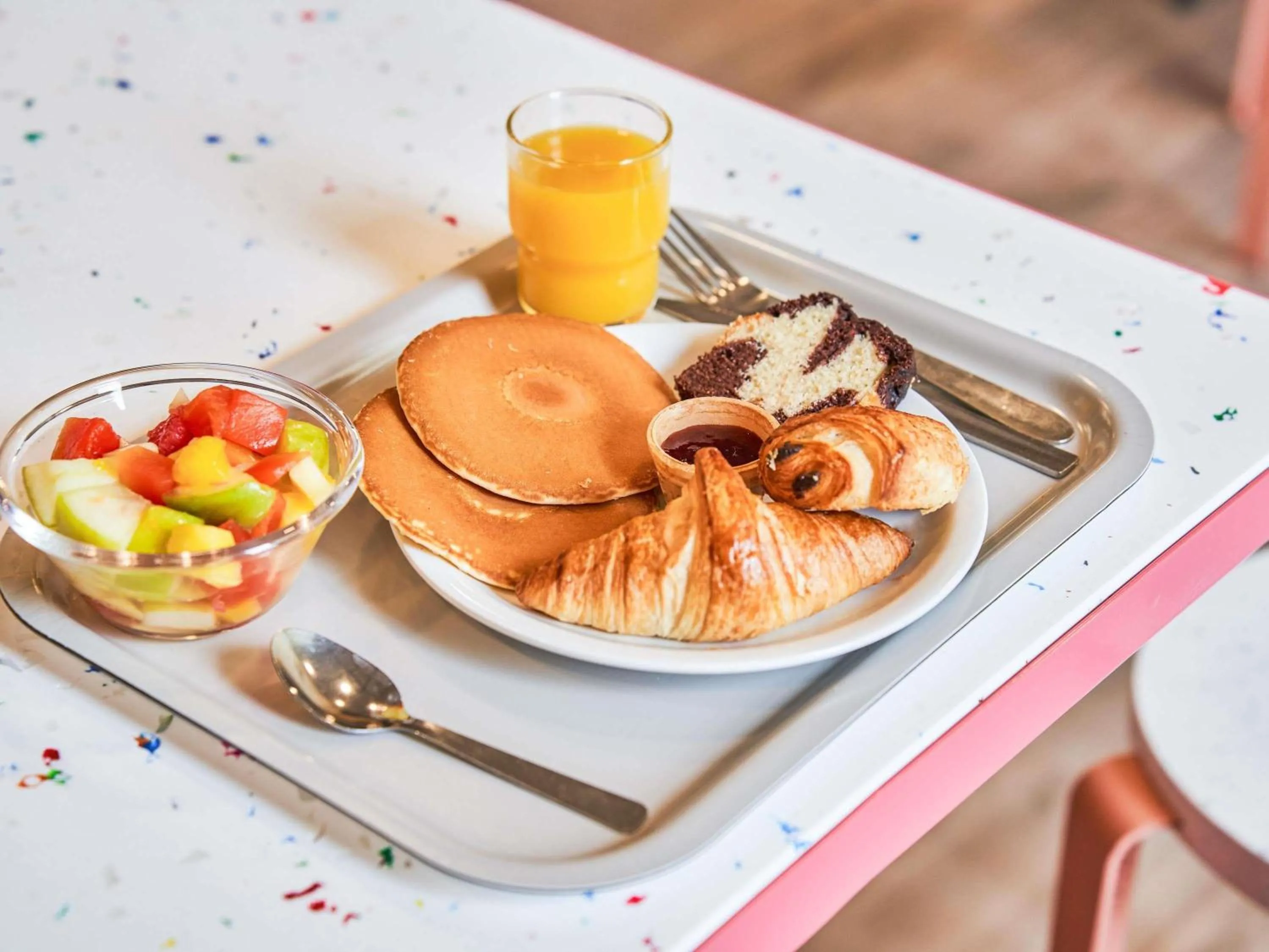 Breakfast in ibis budget Saint-Maurice