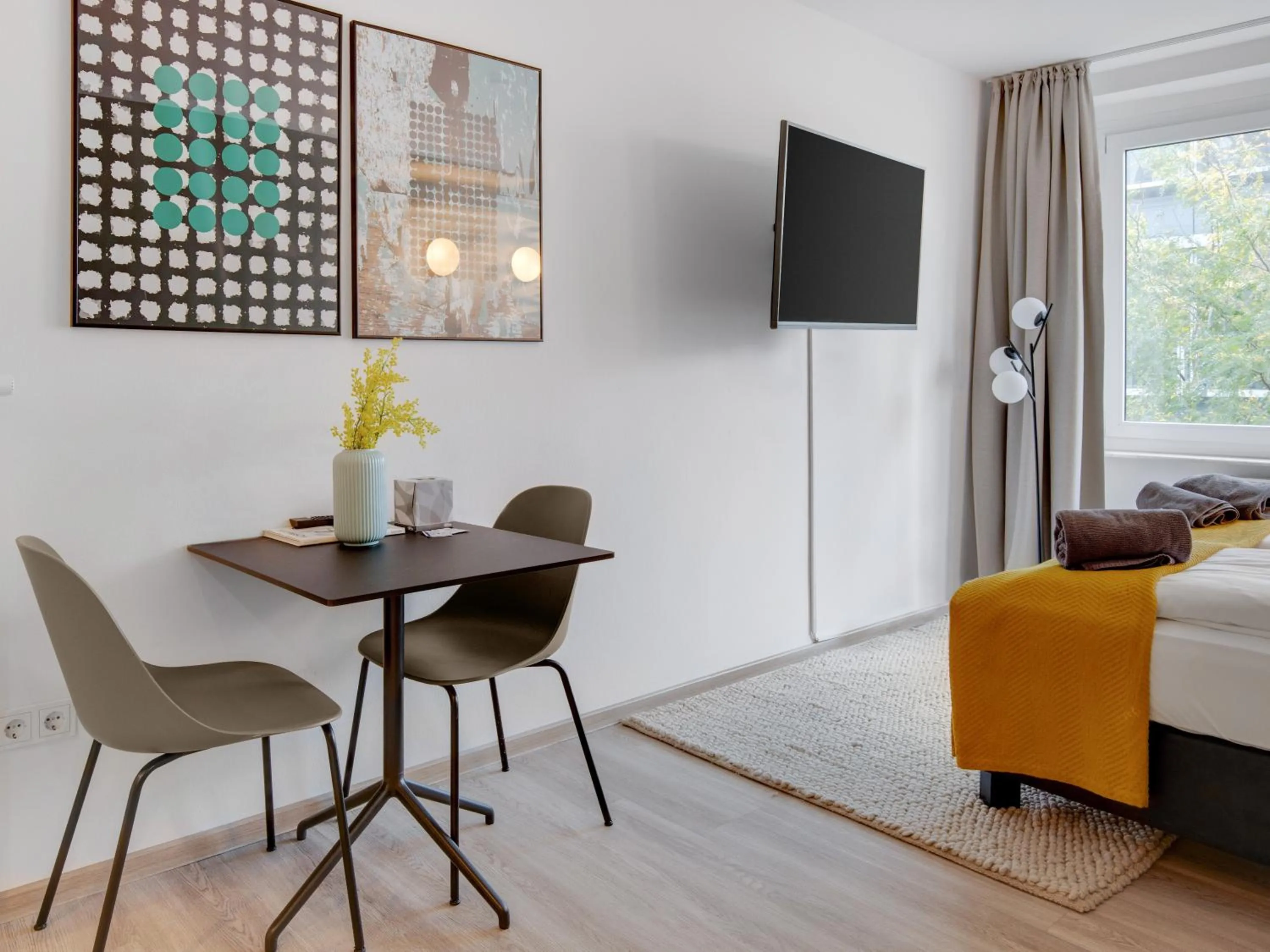 Bed in Limehome Essen Kibbelstraße