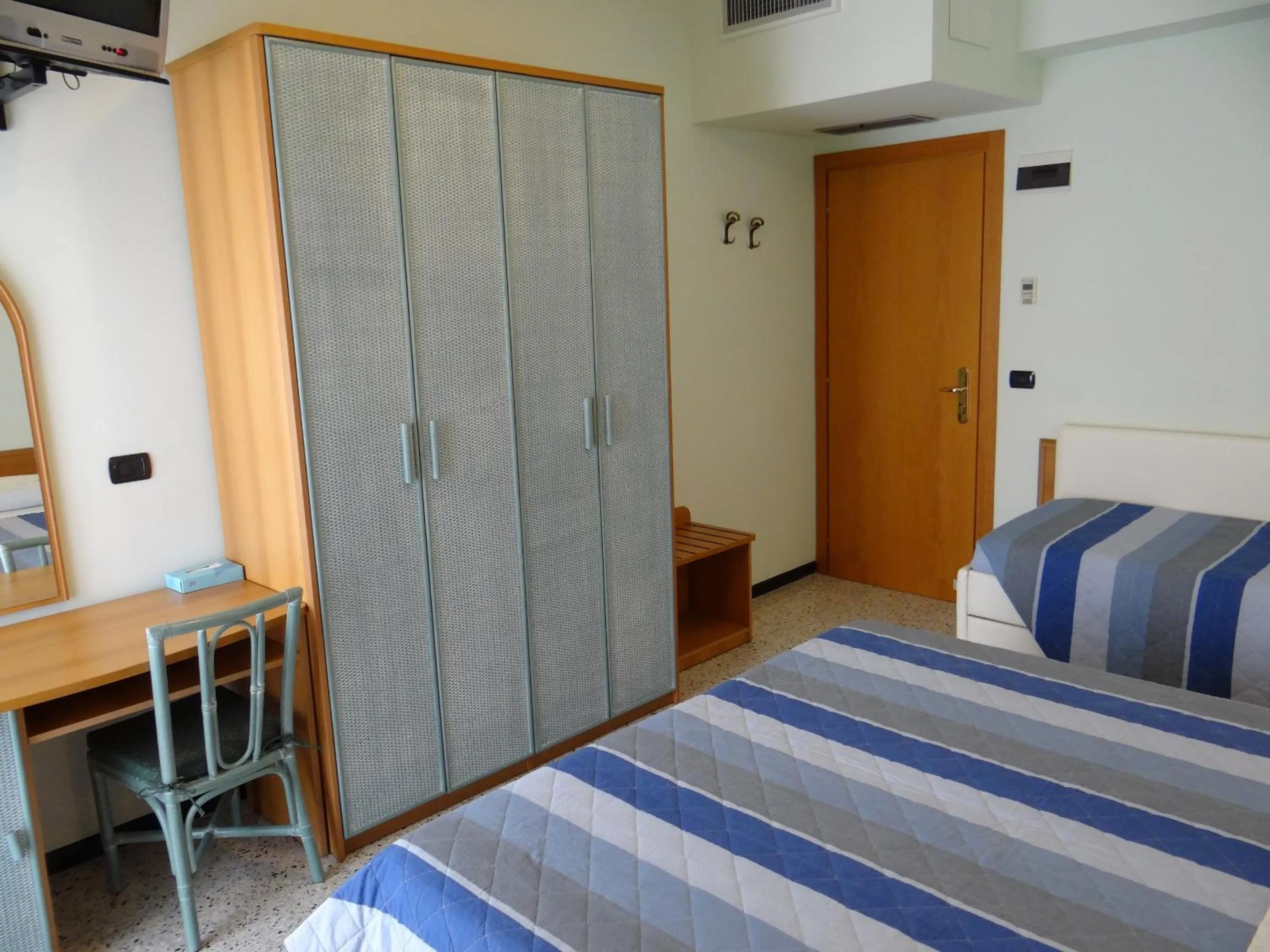 Photo of the whole room, Bed in Hotel Aquila D'Oro