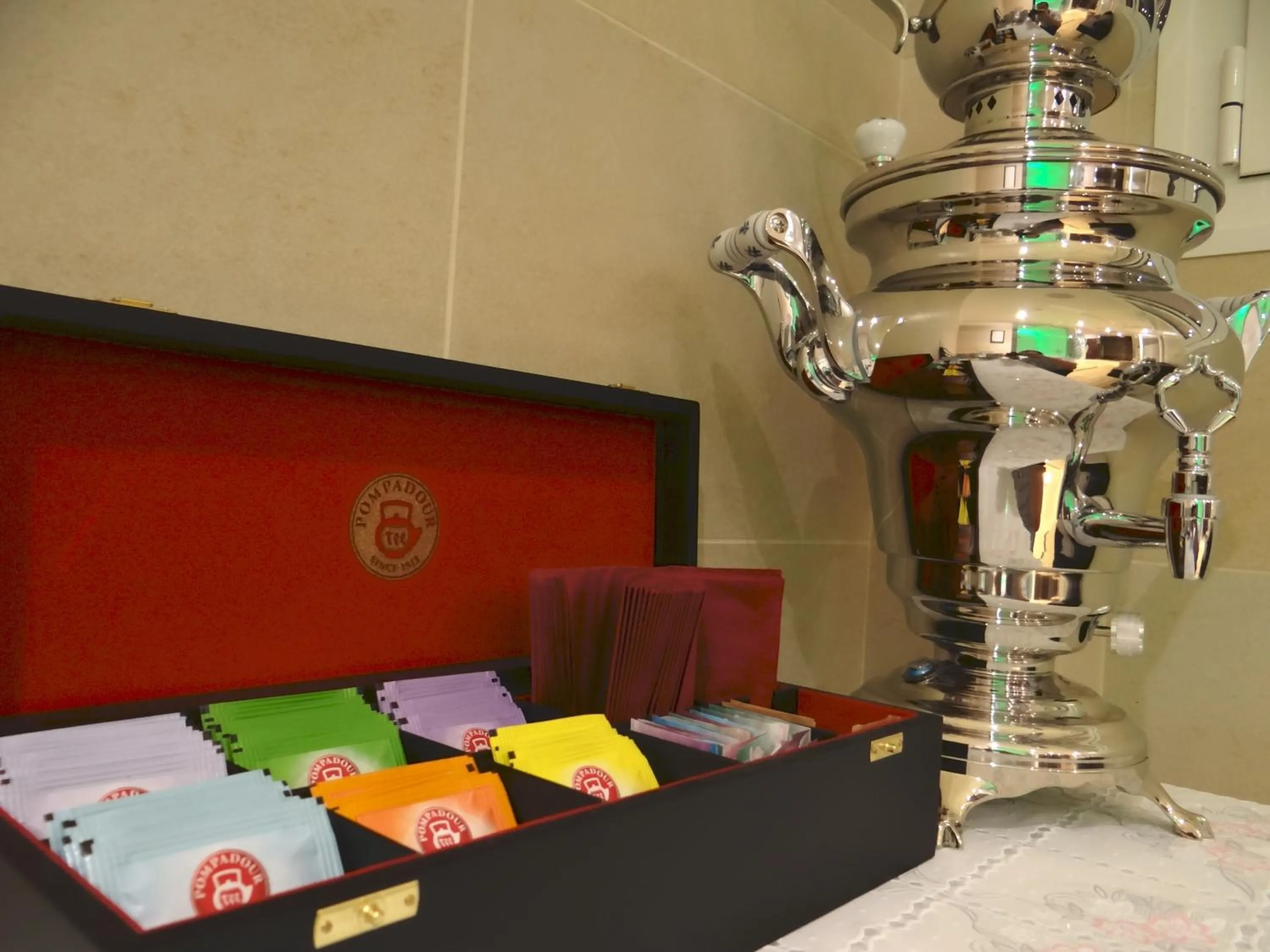 Spa and wellness centre/facilities, Bed in Hotel Aquila D'Oro