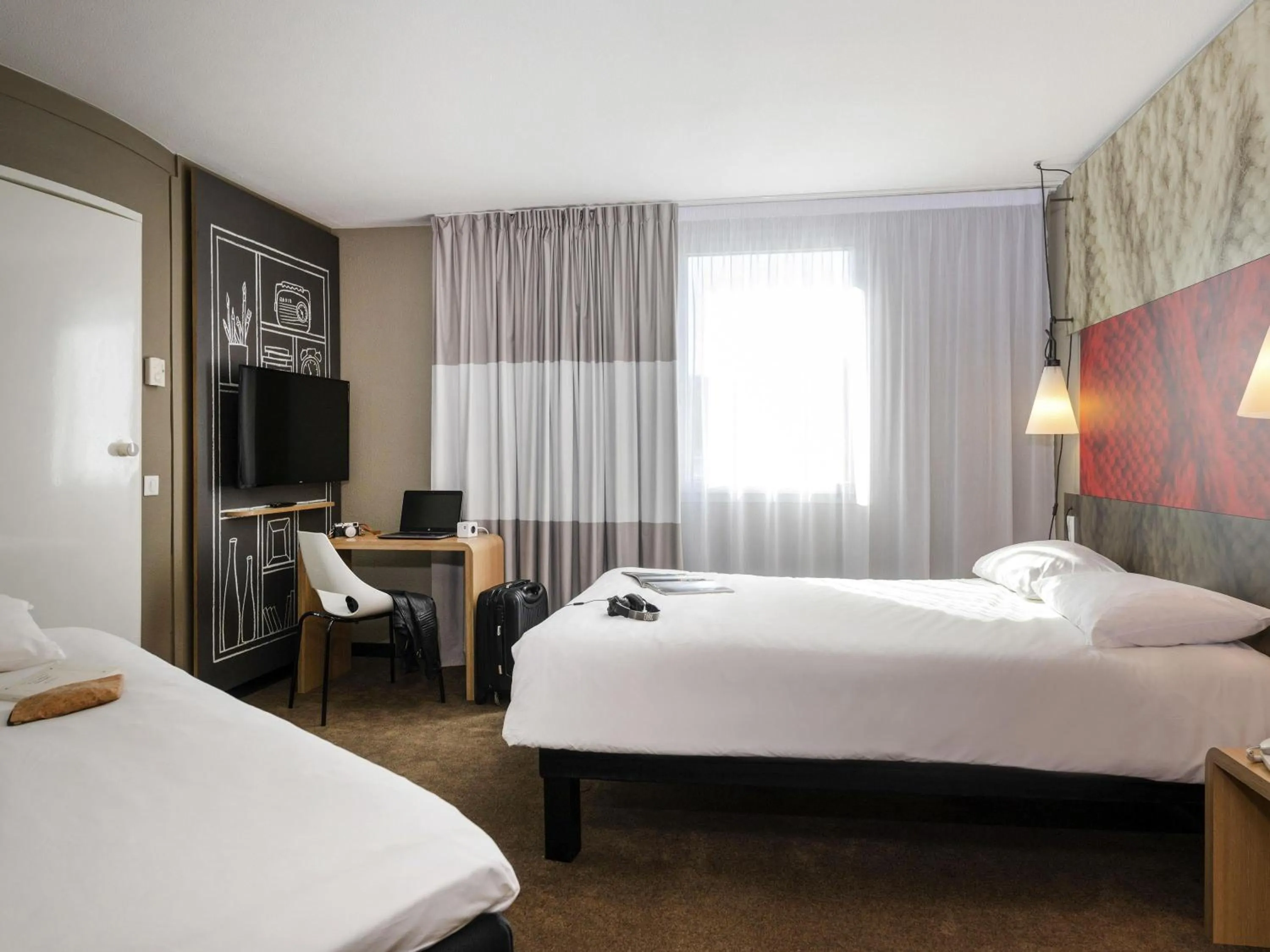 Bedroom, Bed in ibis Lyon Caluire Cité Internationale