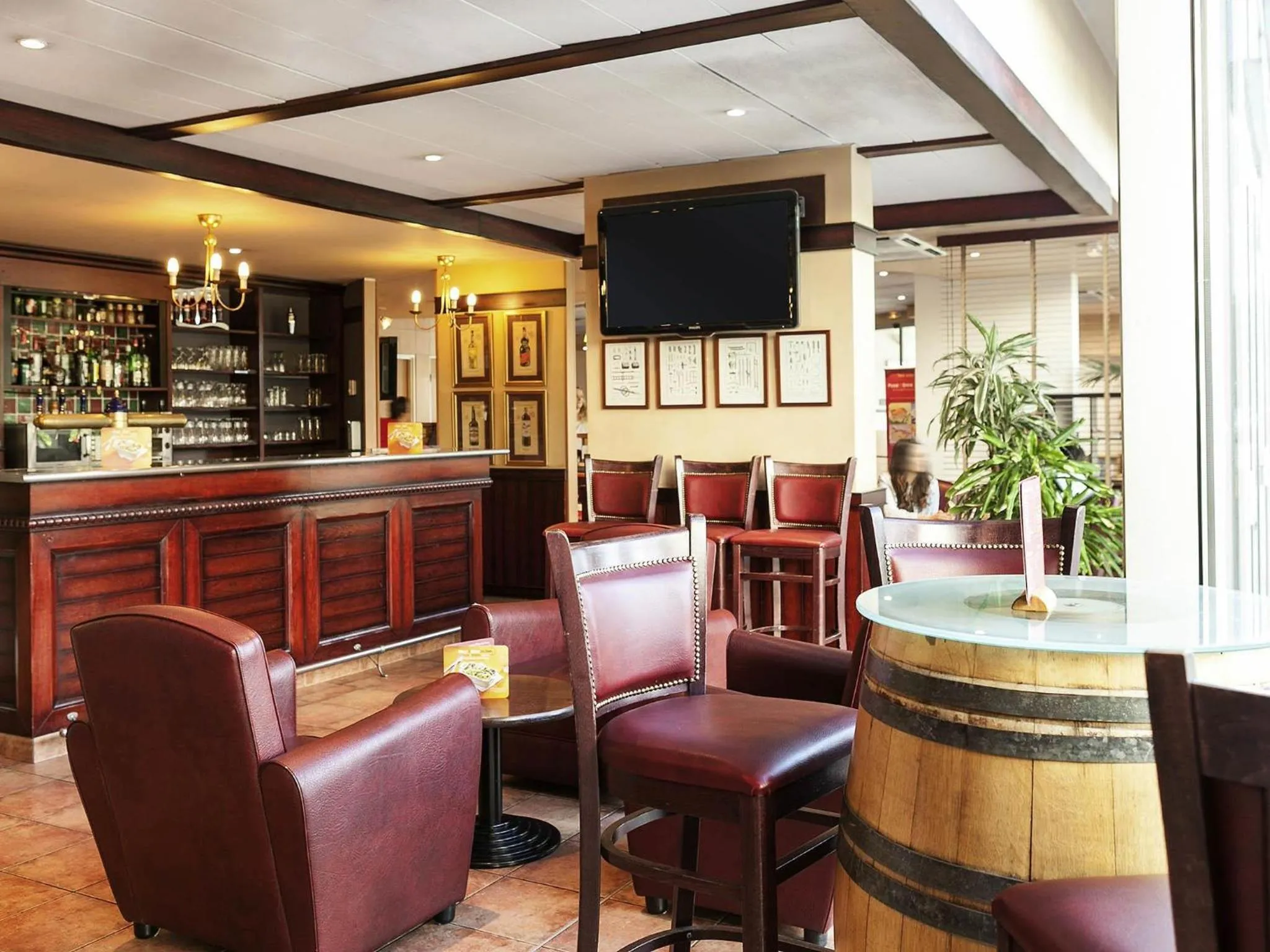 Lounge or bar in ibis Lyon Caluire Cité Internationale