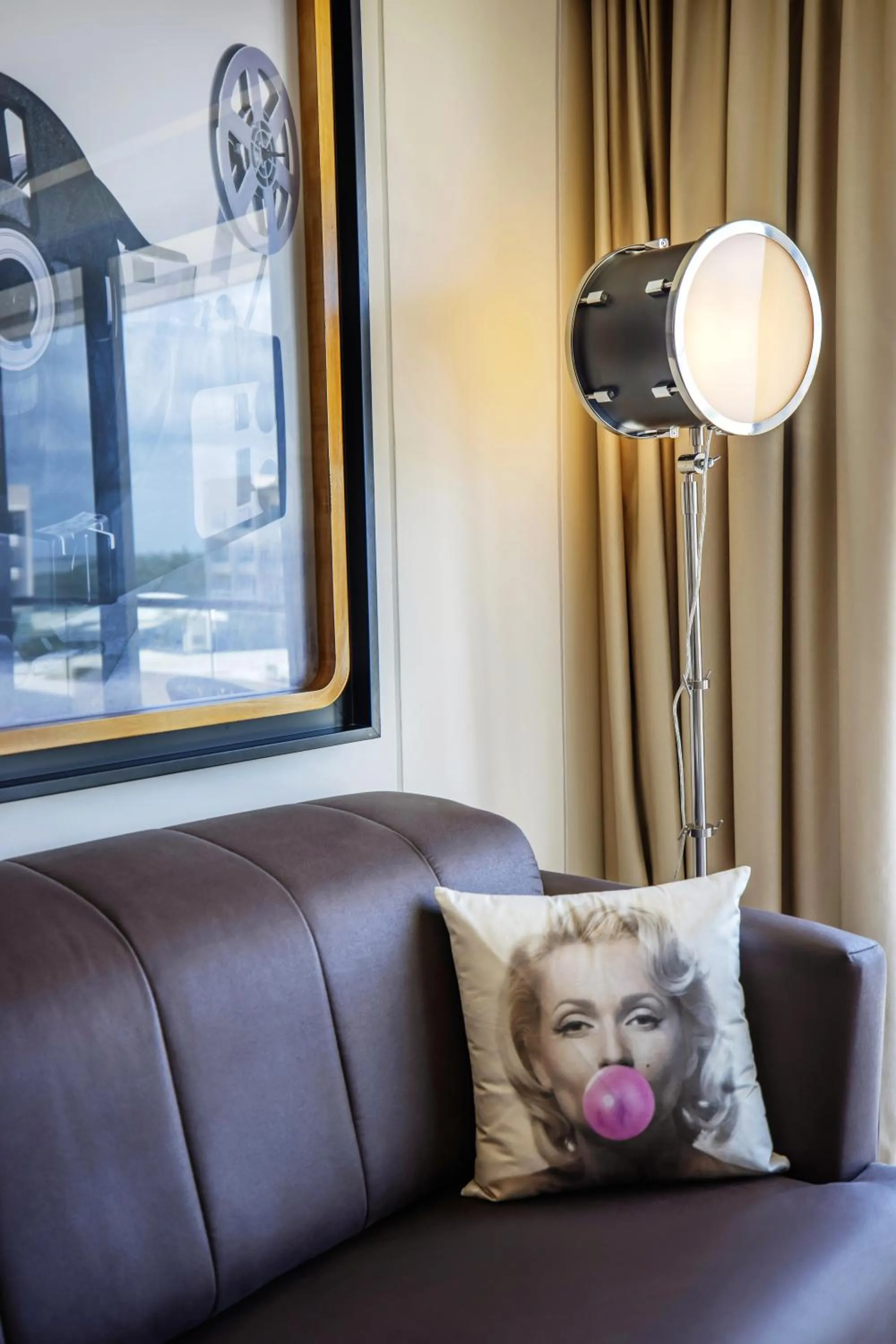 Seating area in Planet Hollywood Cancun Adult Scene by Royalton, An Autograph Collection All-Inclusive Resort - Adults Only