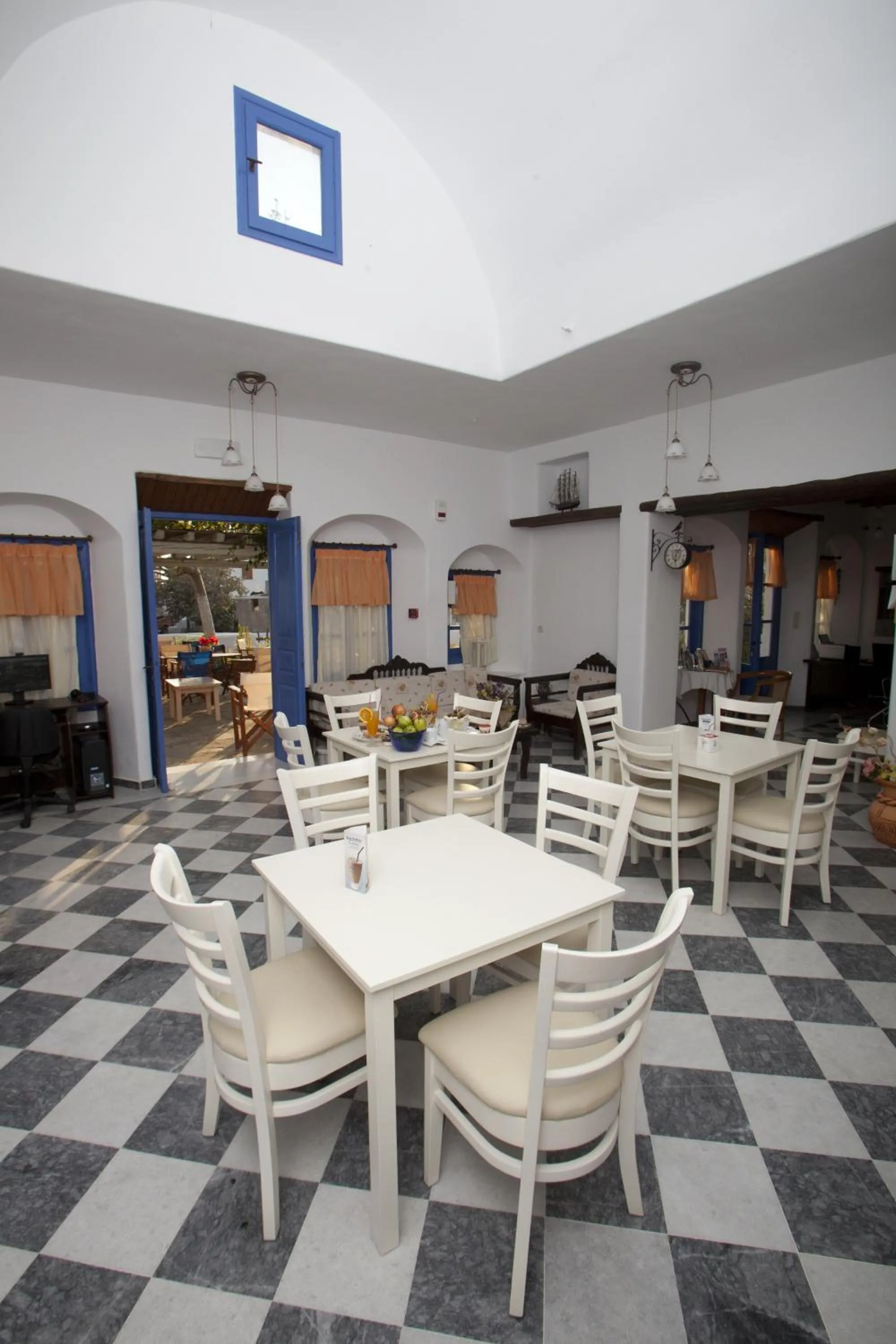 Restaurant/places to eat in Something Else