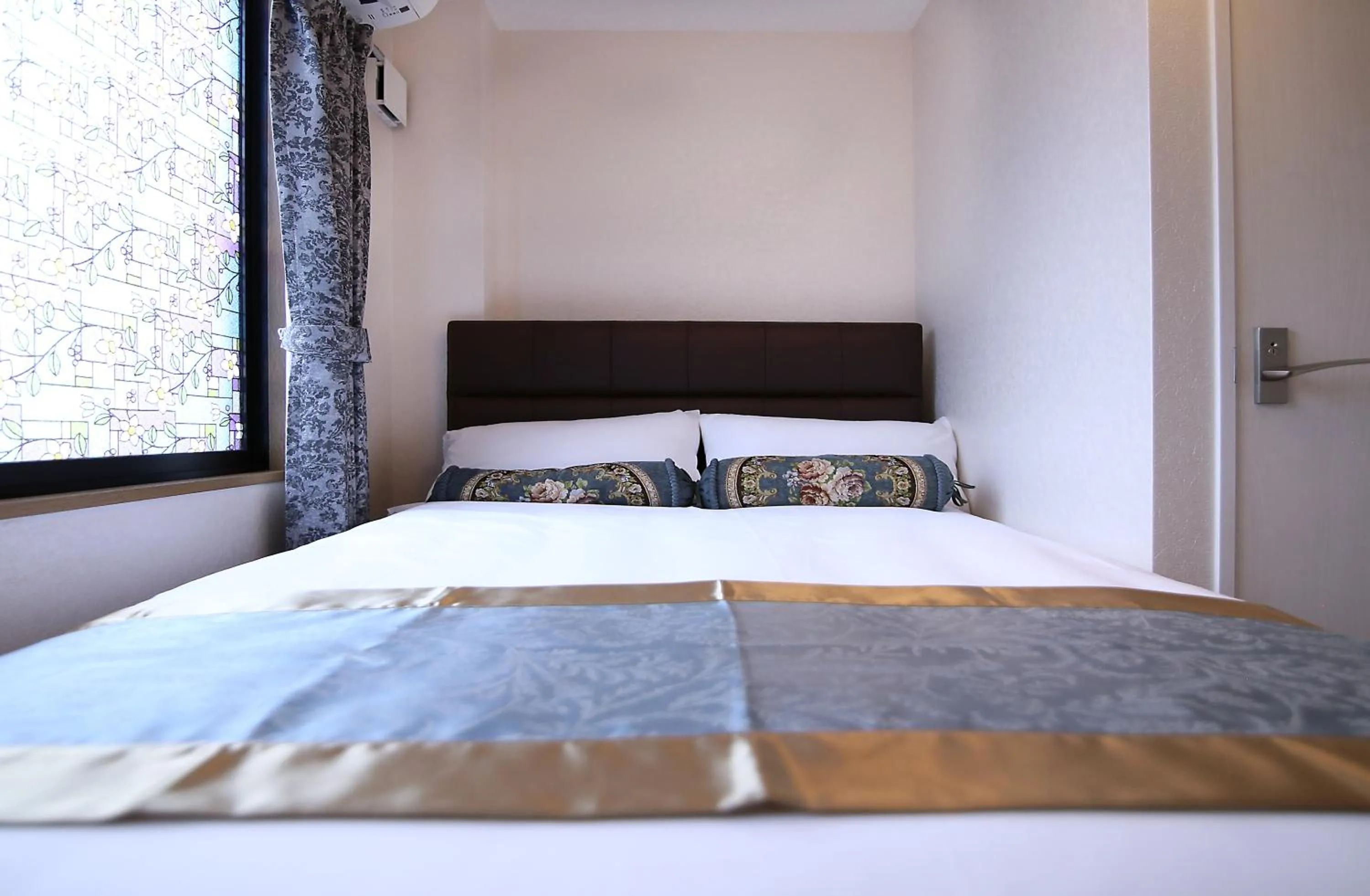 Bed in SHINJUKU GLOBAL HOTEL