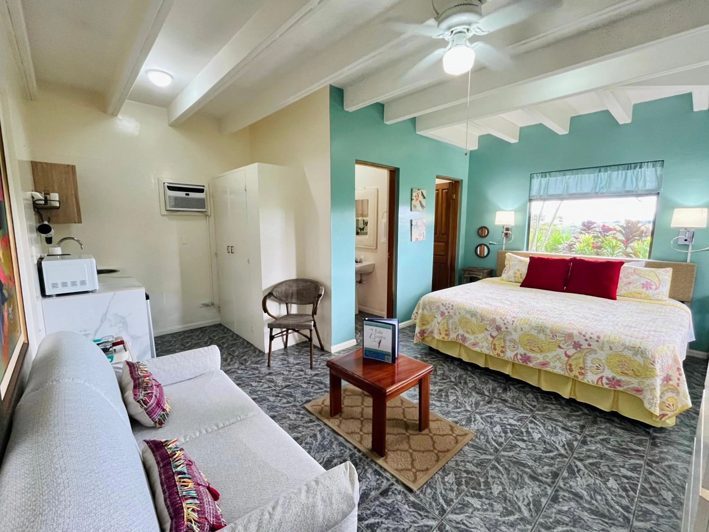 View (from property/room), Bed in Vista Canyon Inn