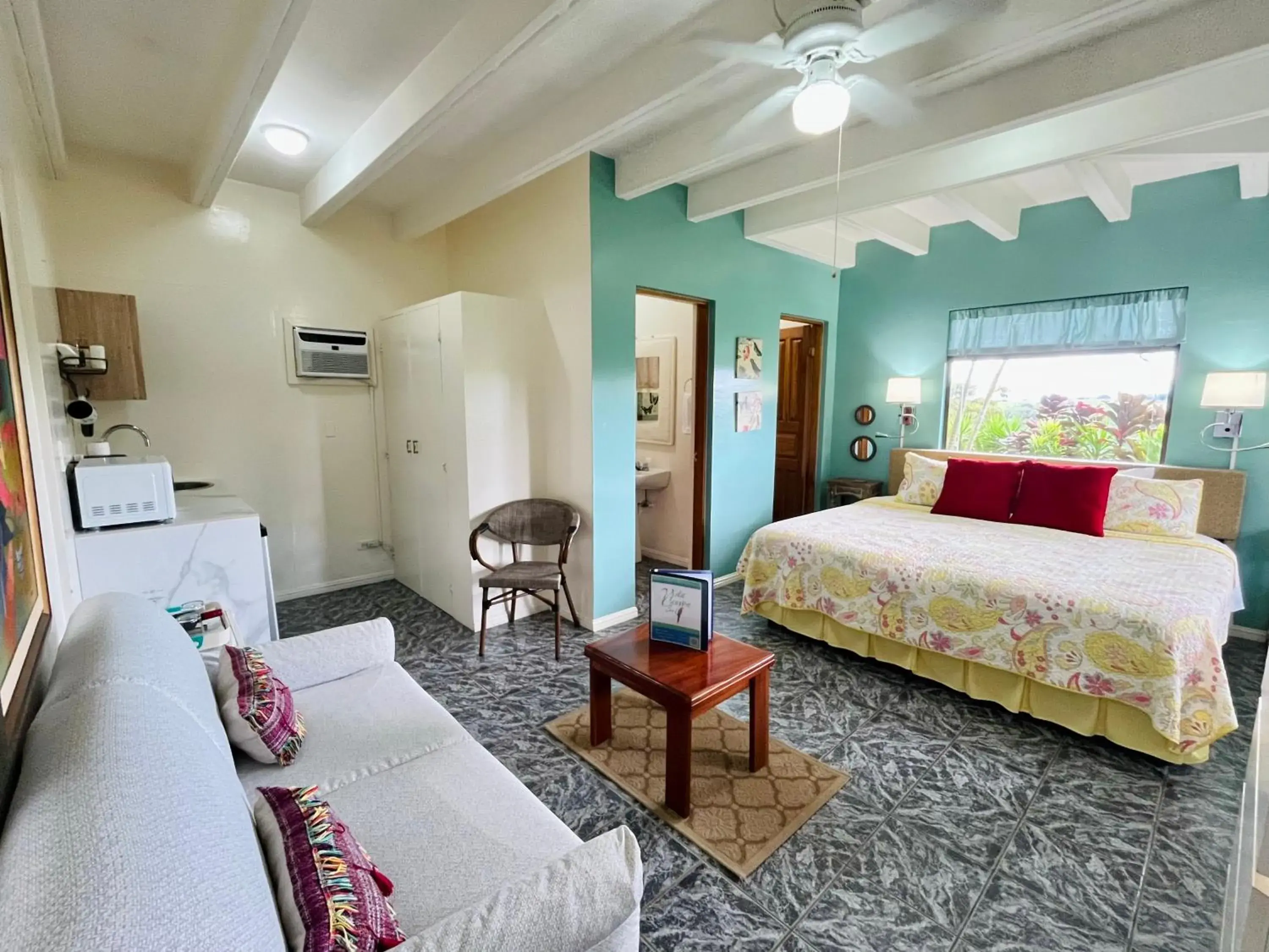 Suite with Garden View in Vista Canyon Inn Suite with Garden View in Vista Canyon Inn