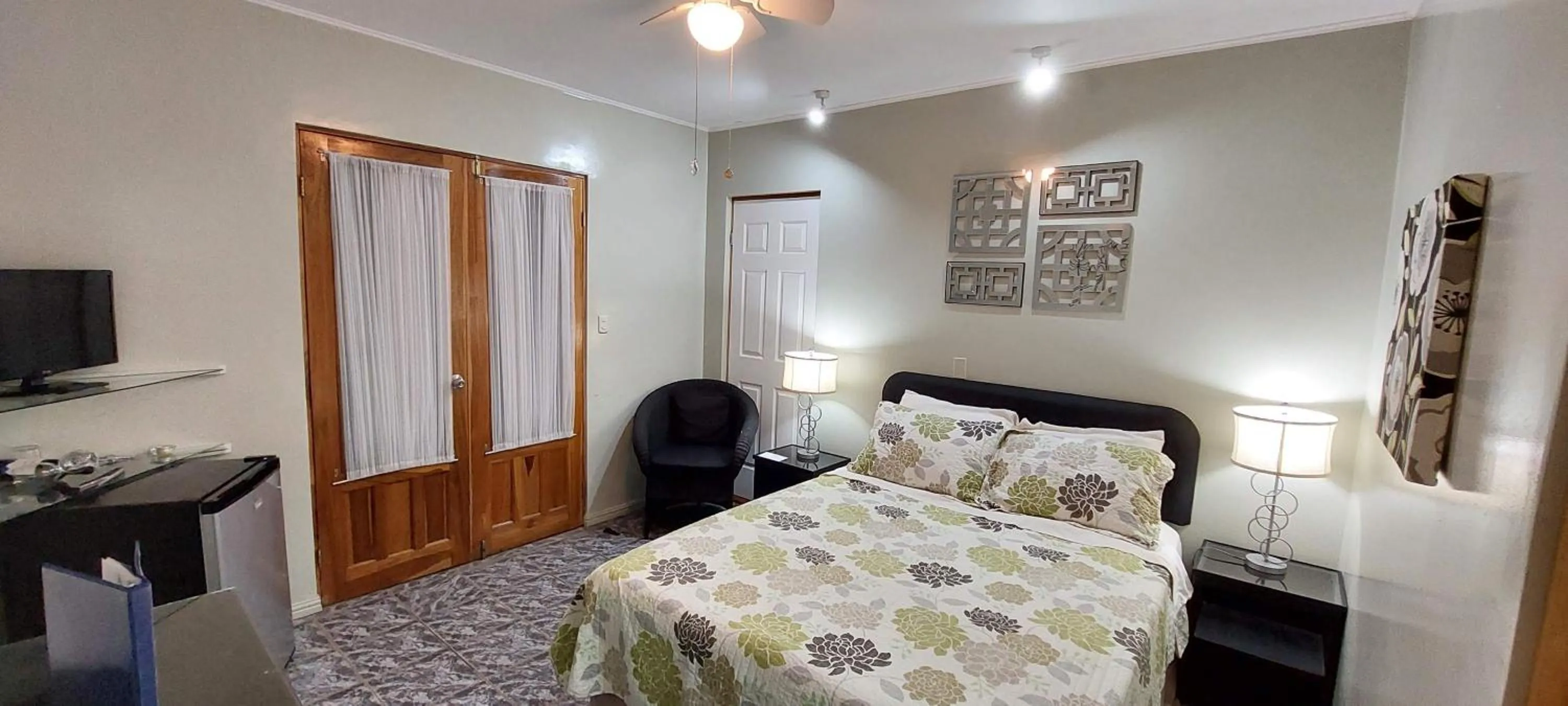 Bedroom, Bed in Vista Canyon Inn