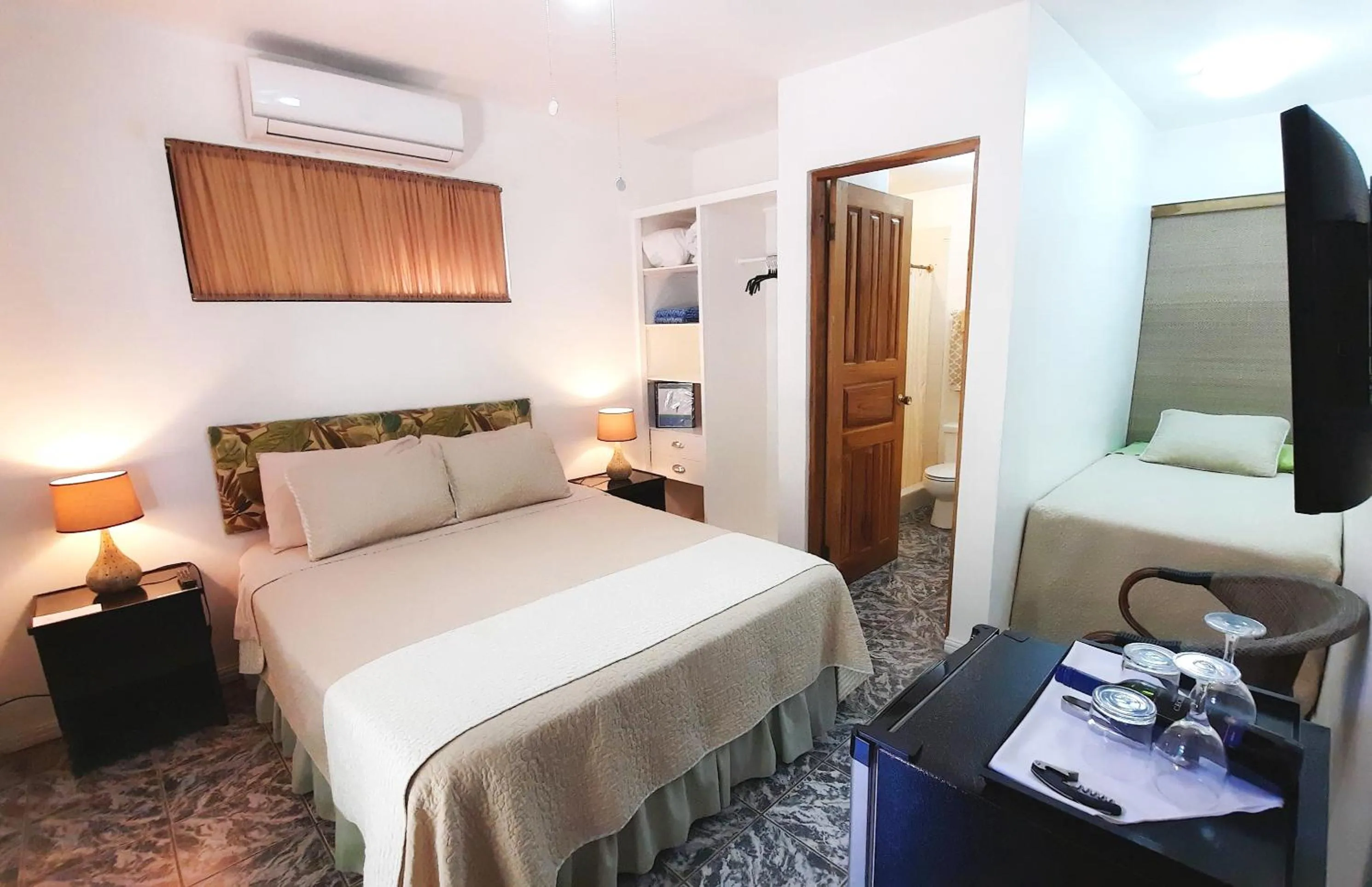 Bed in Vista Canyon Inn