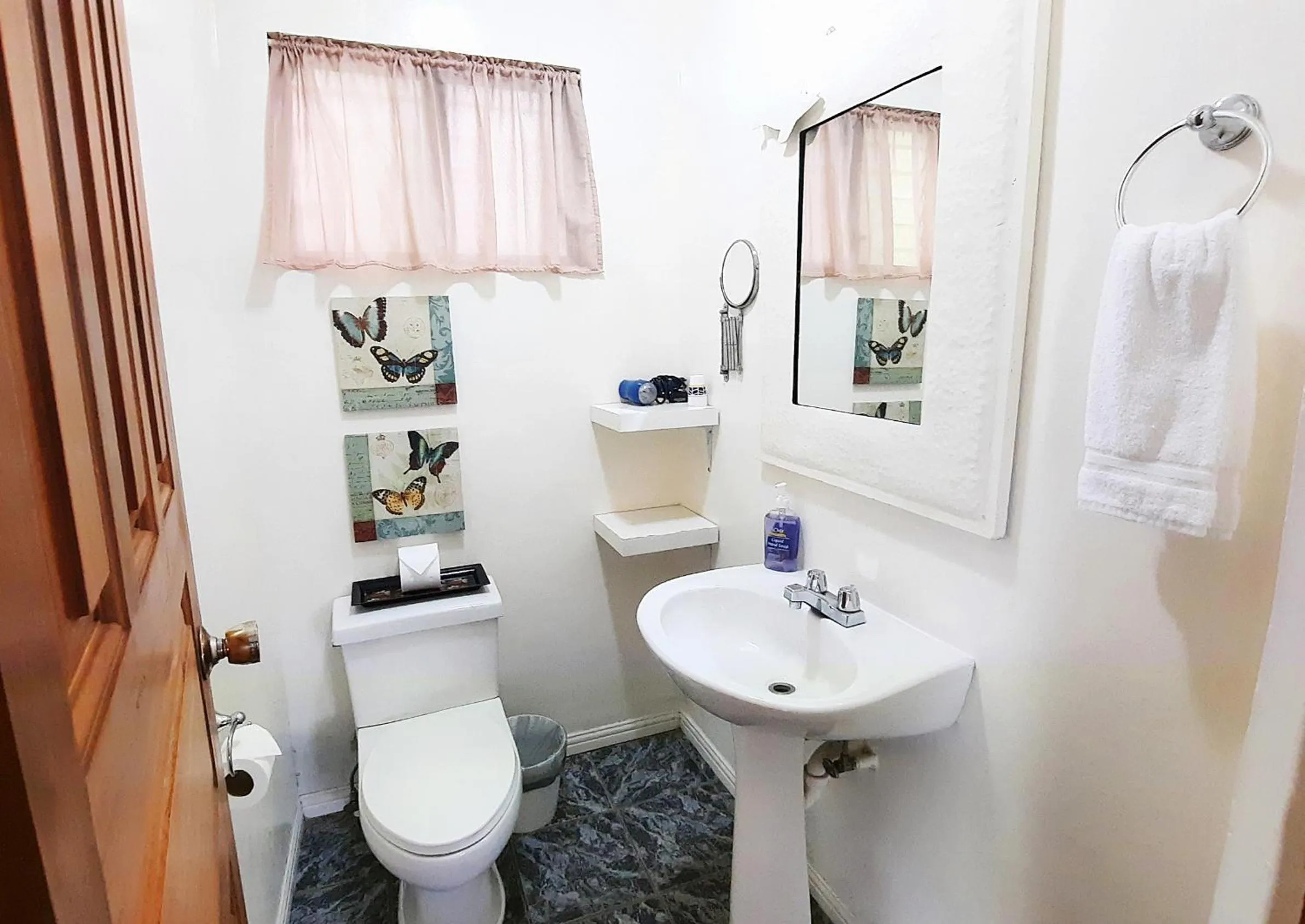 Bathroom in Vista Canyon Inn