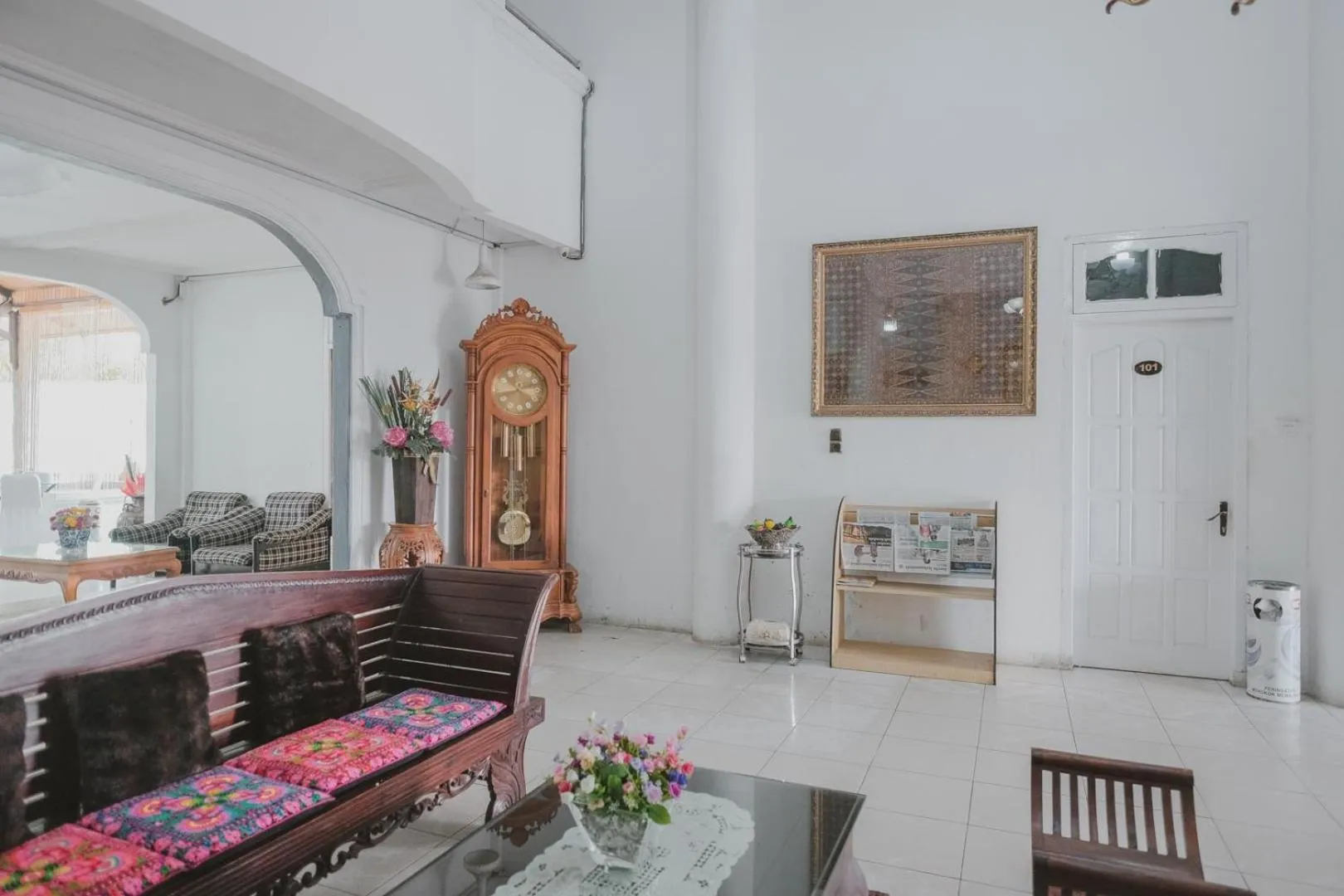 Area and facilities in RedDoorz Syariah near RSUD Kolonel Abundjani Bangko