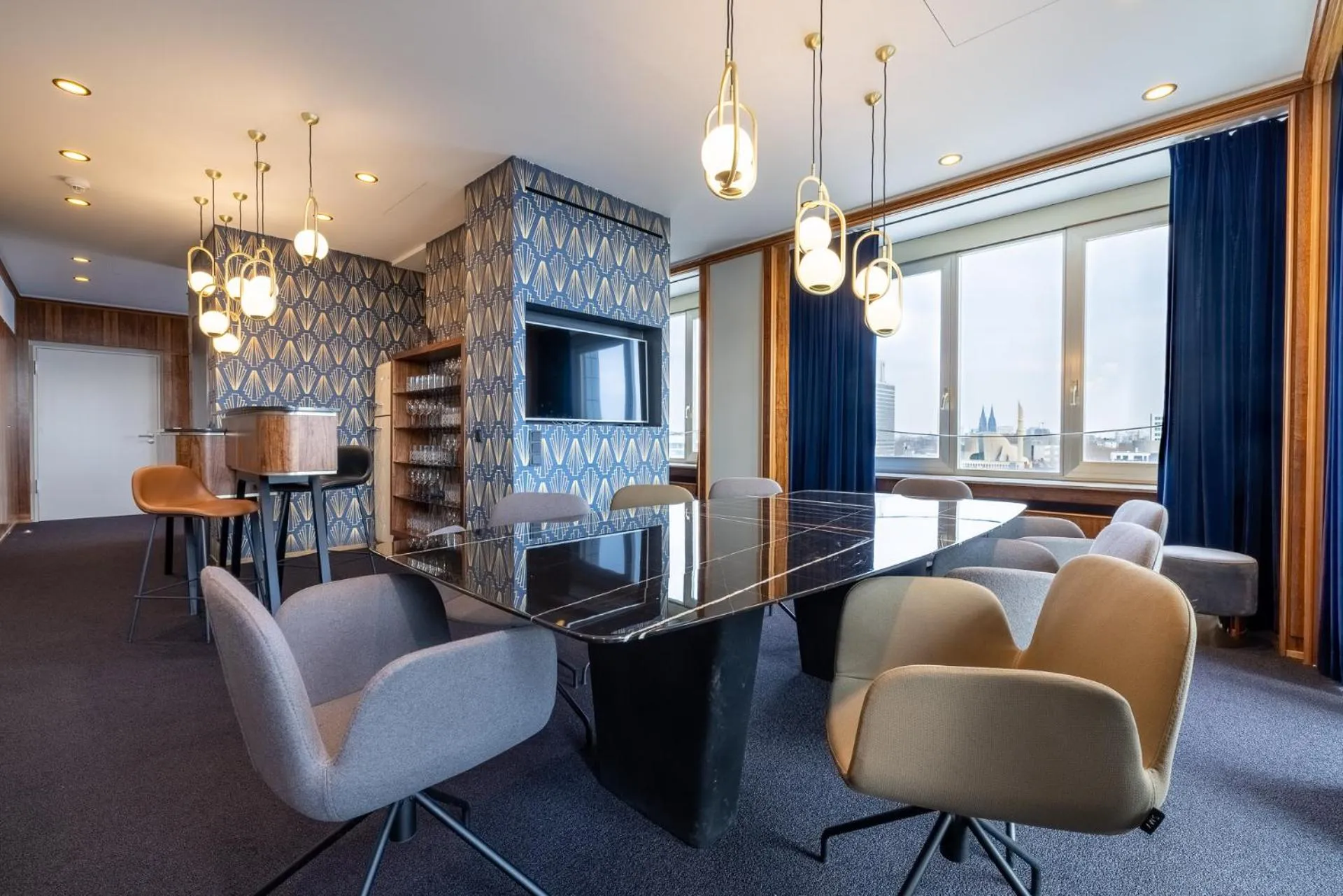 Communal lounge/ TV room in Numa Cologne Ehrenfeld