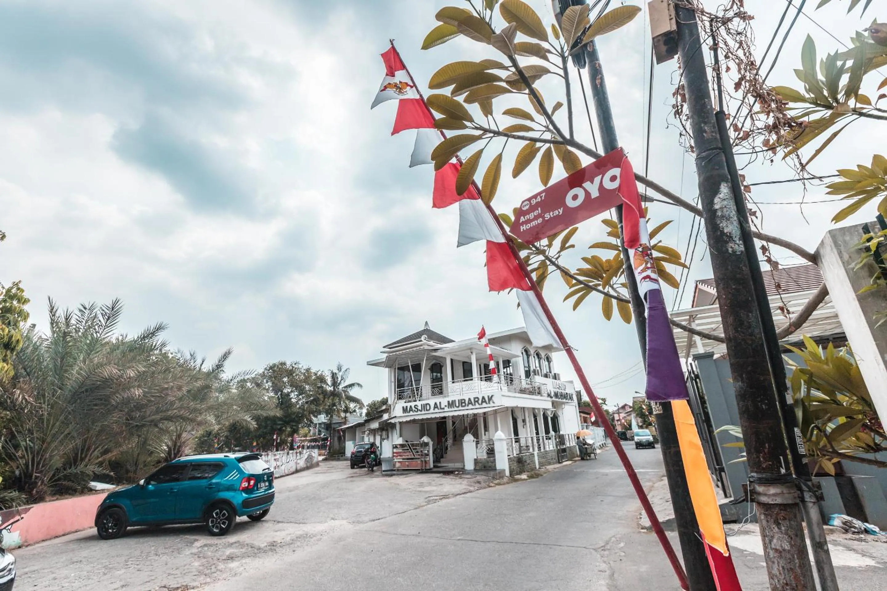 Street view in OYO 947 Angel Home Stay Syariah Near Atrium Pondok Gede, Museum Monumen Pancasila, Taman Mini