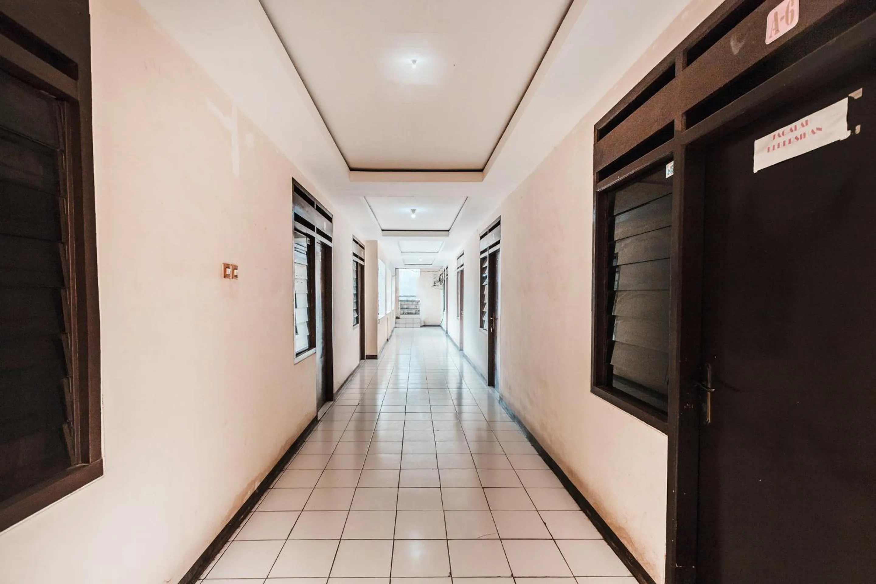 Balcony/Terrace in OYO 947 Angel Home Stay Syariah Near Atrium Pondok Gede, Museum Monumen Pancasila, Taman Mini