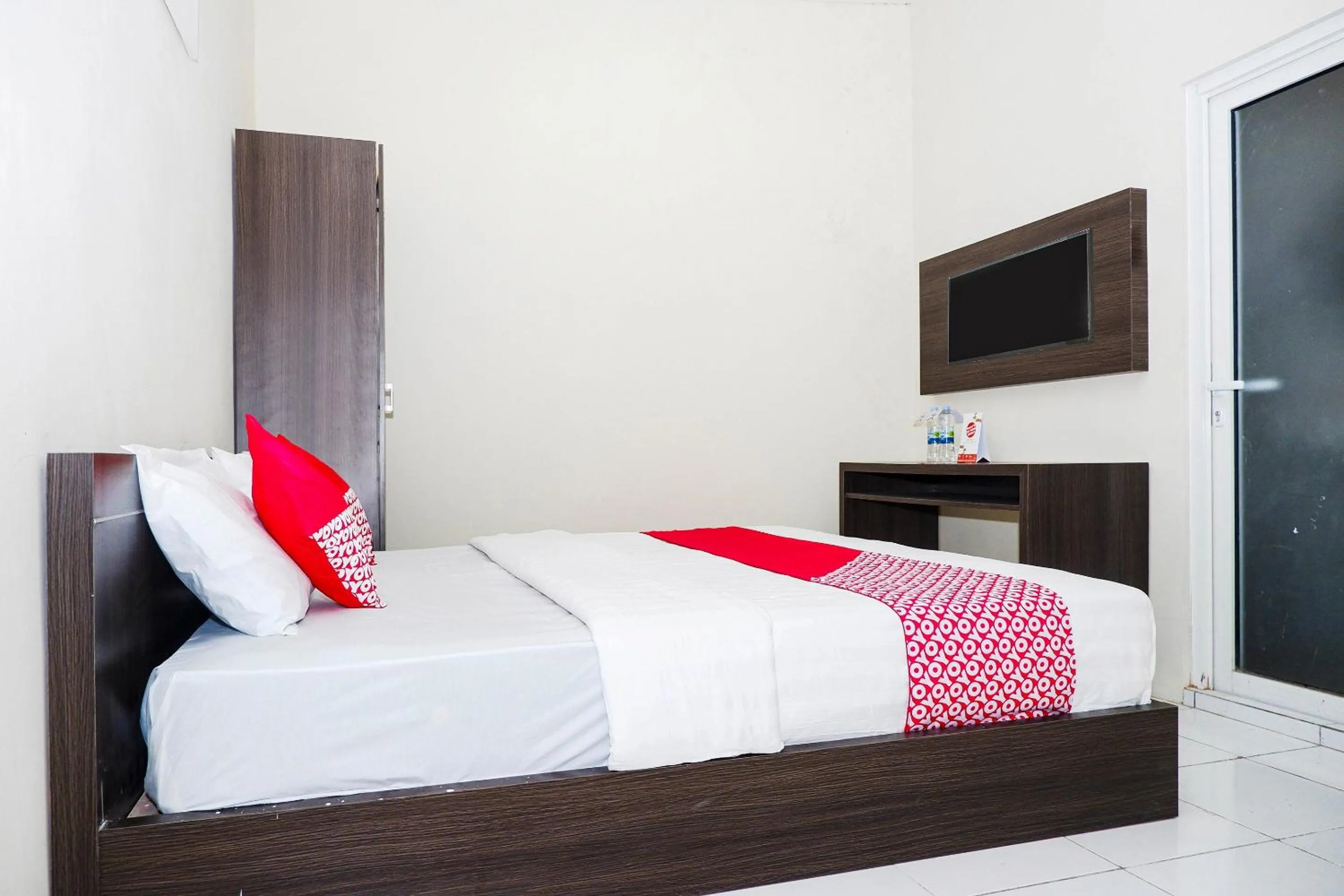 Bedroom in Hotel O Candi Residence