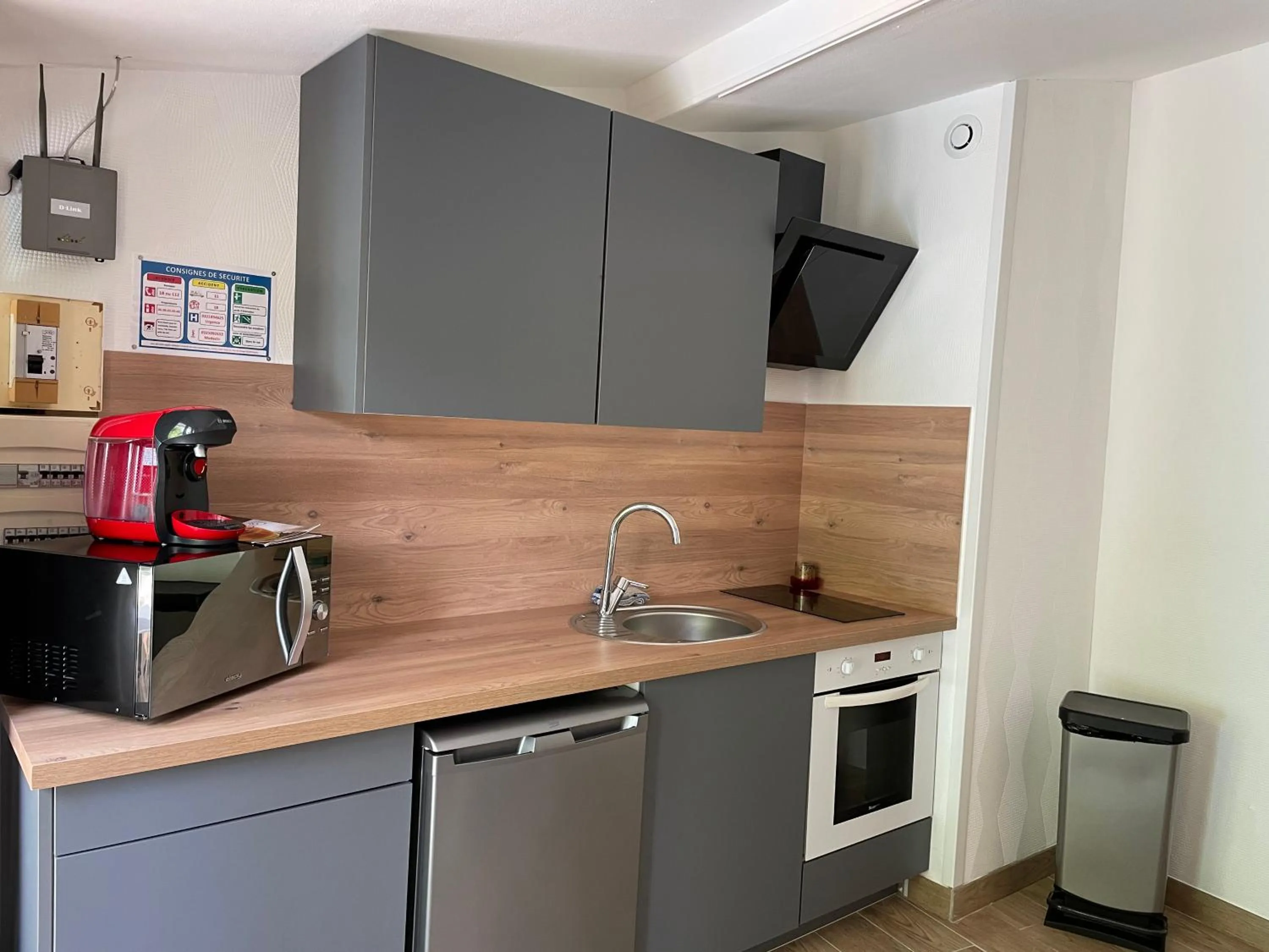 Coffee/tea facilities in Hôtel et Appart 'hôtel Chez Gino ETAPLES-Le Touquet