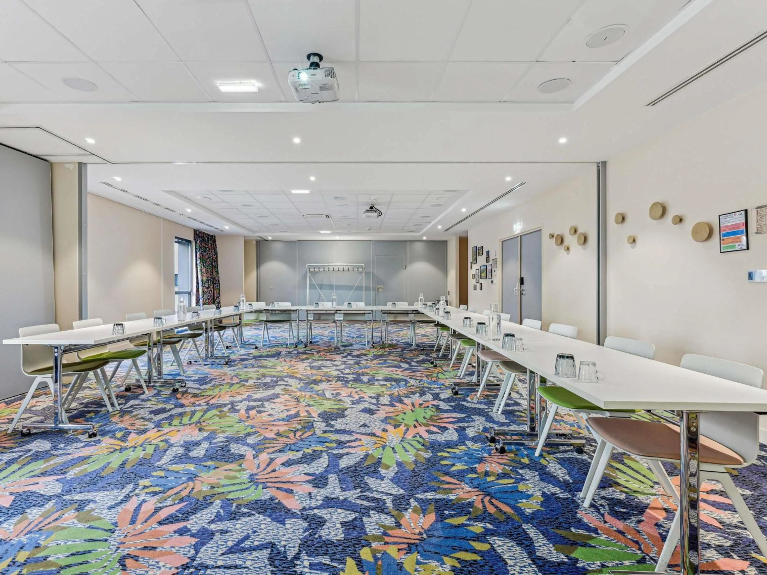 Meeting/conference room in Mercure Paris Orly Airport