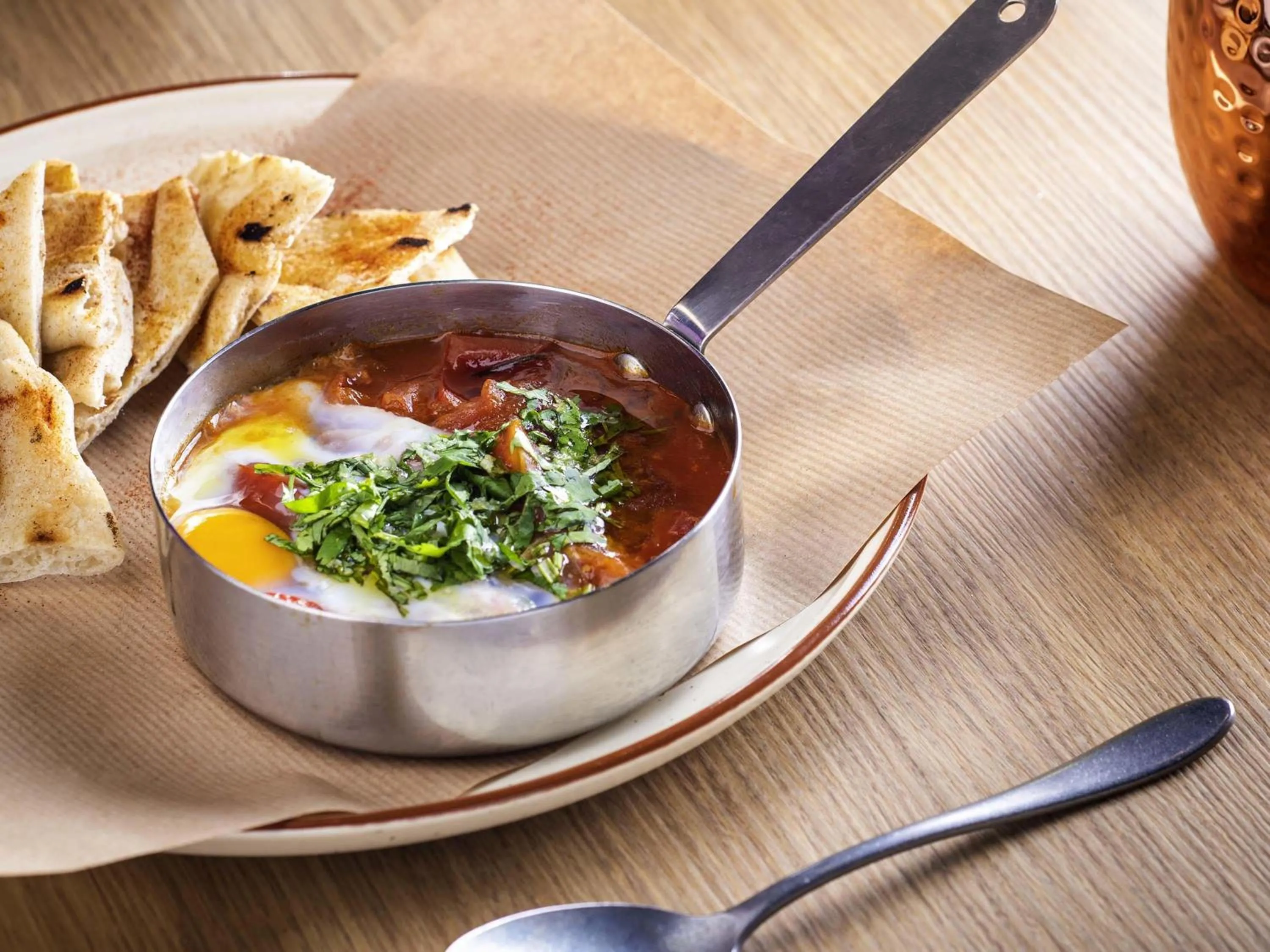 Restaurant/places to eat in Mercure Paris Orly Airport