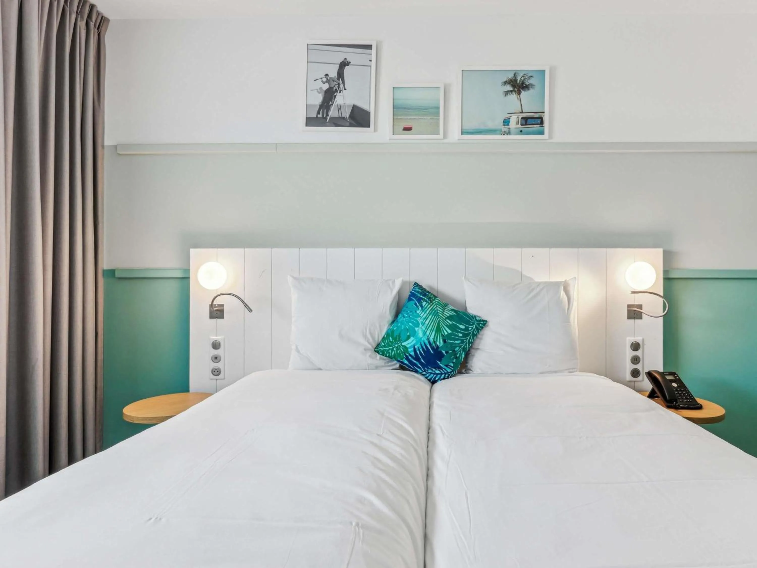 Bedroom, Bed in Mercure Paris Orly Airport