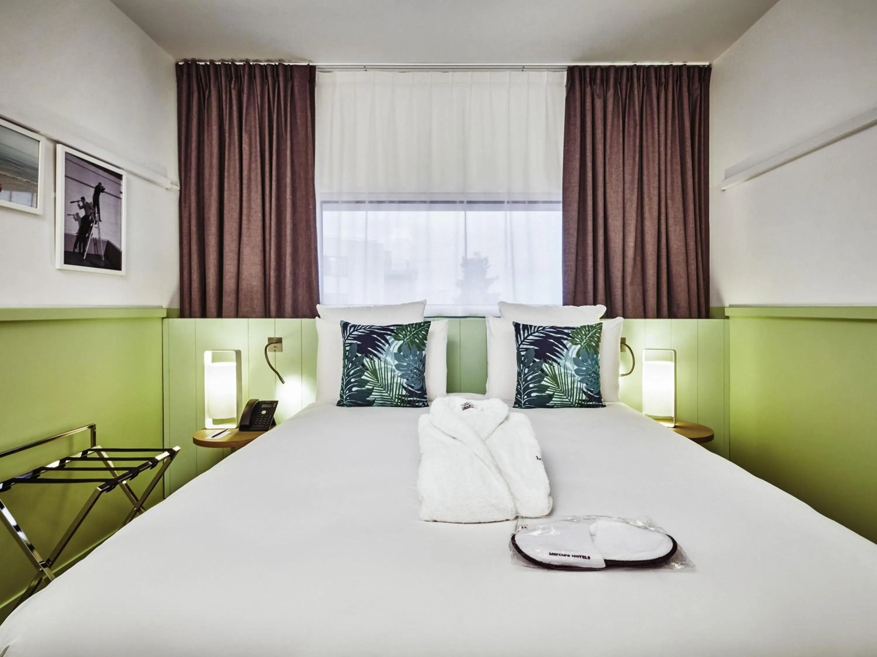 Bedroom, Bed in Mercure Paris Orly Airport