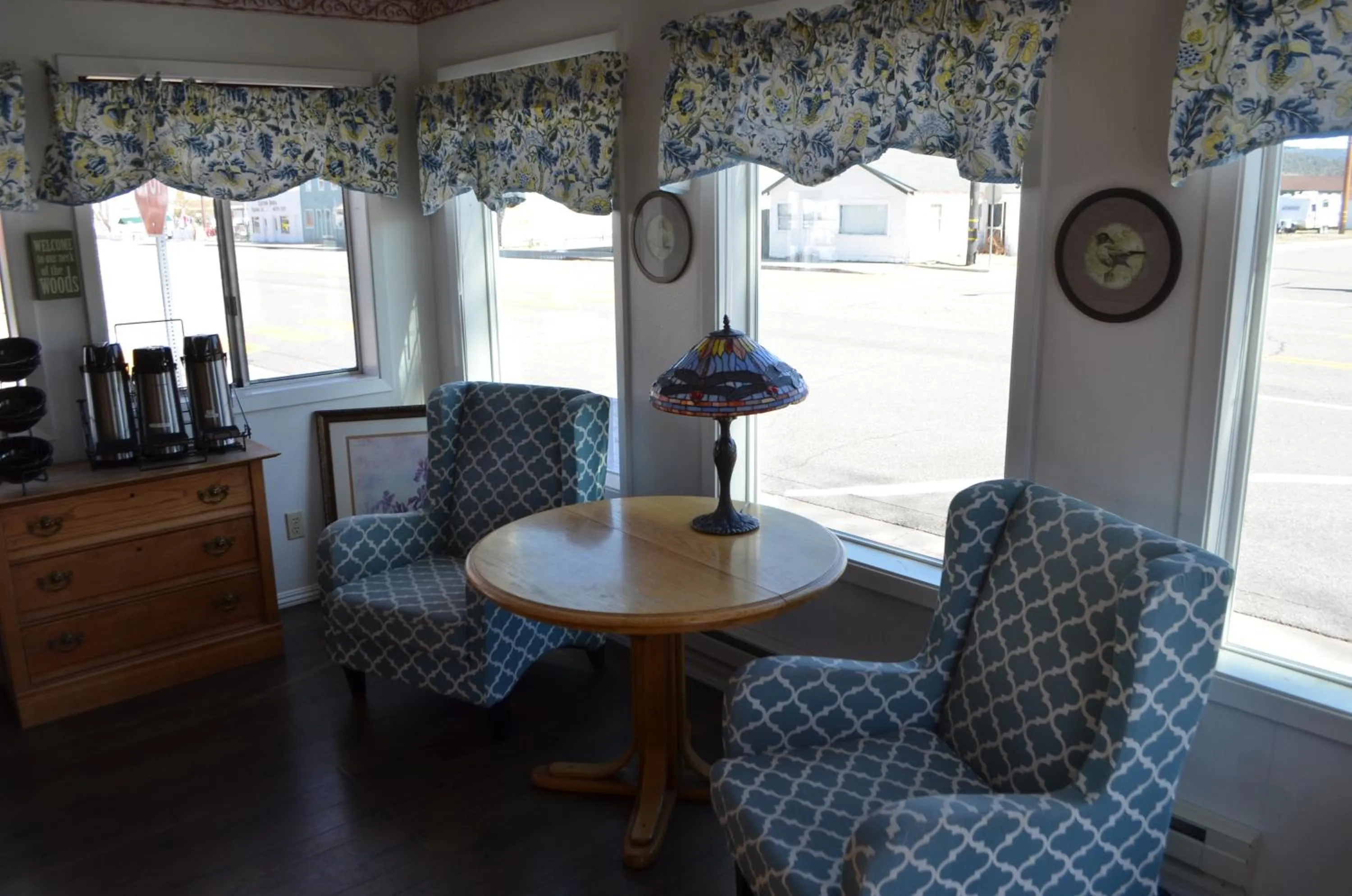 Lobby or reception in Silver Maple Inn