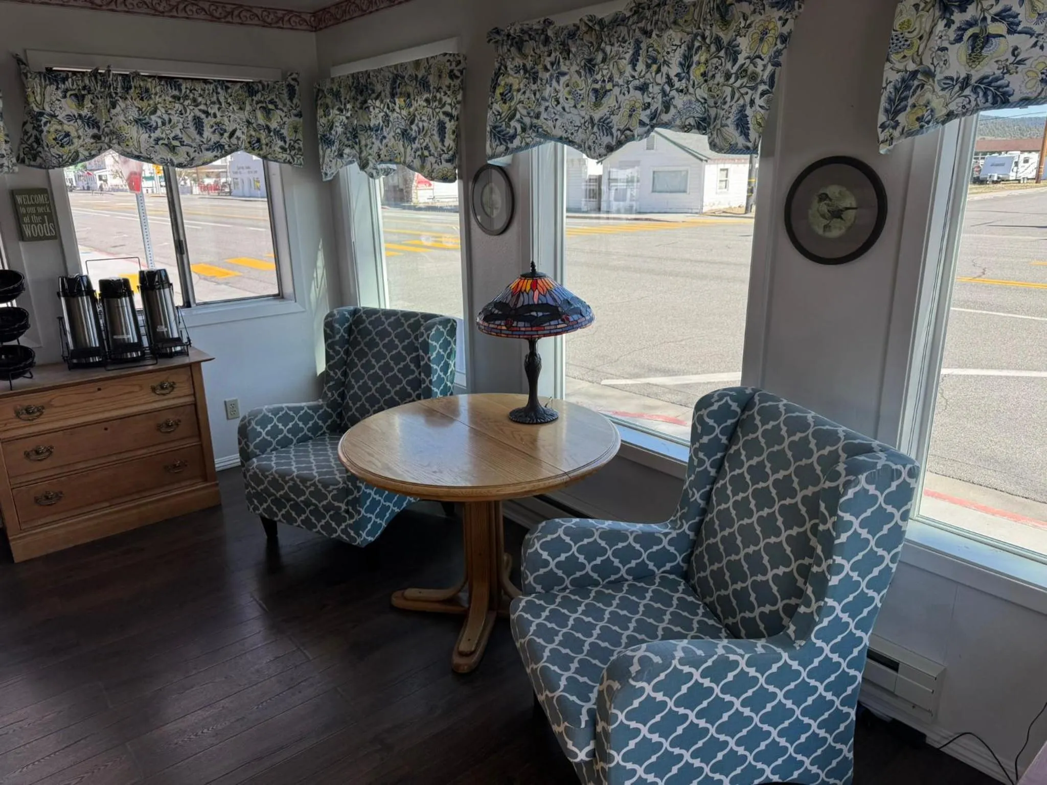 Lobby or reception in Silver Maple Inn