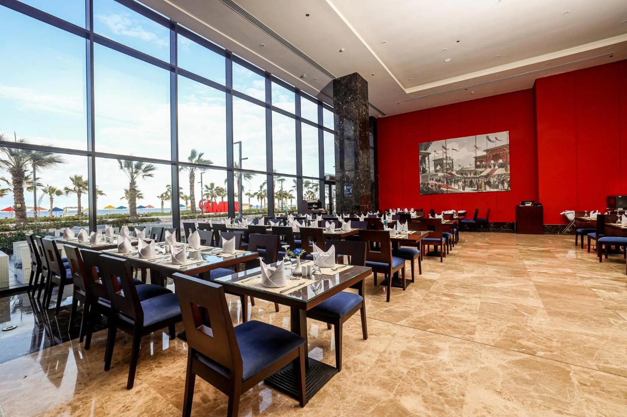 Restaurant/places to eat in Porto Said Hotel & Spa