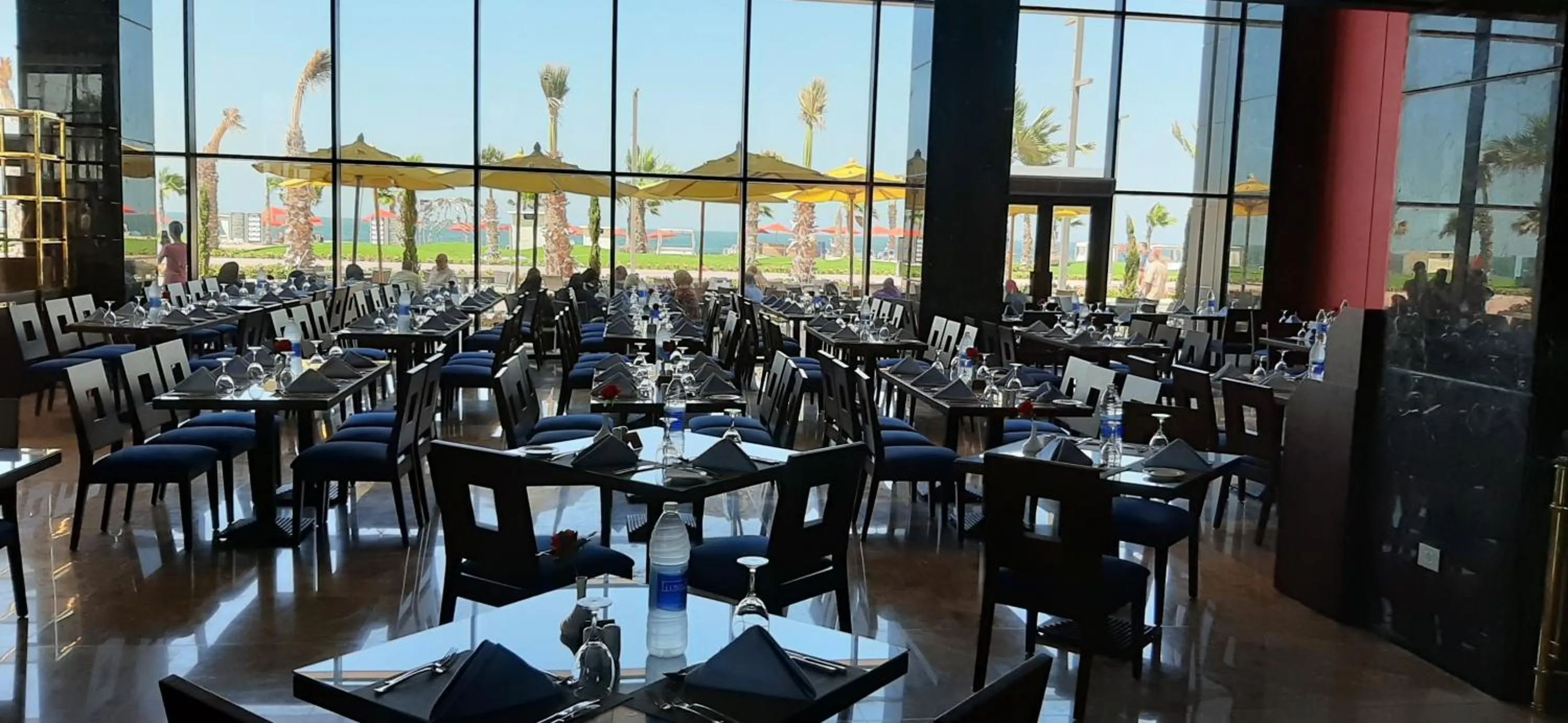 Restaurant/places to eat in Porto Said Hotel & Spa