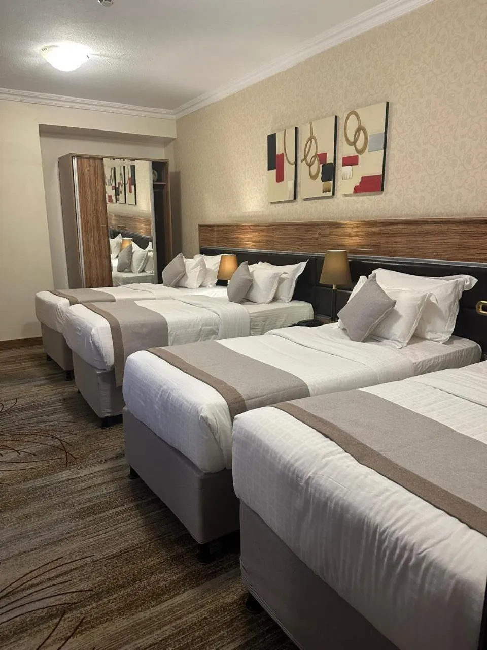 Bed in Golden Tulip Al Shakreen