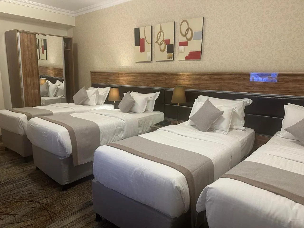 Bed in Golden Tulip Al Shakreen