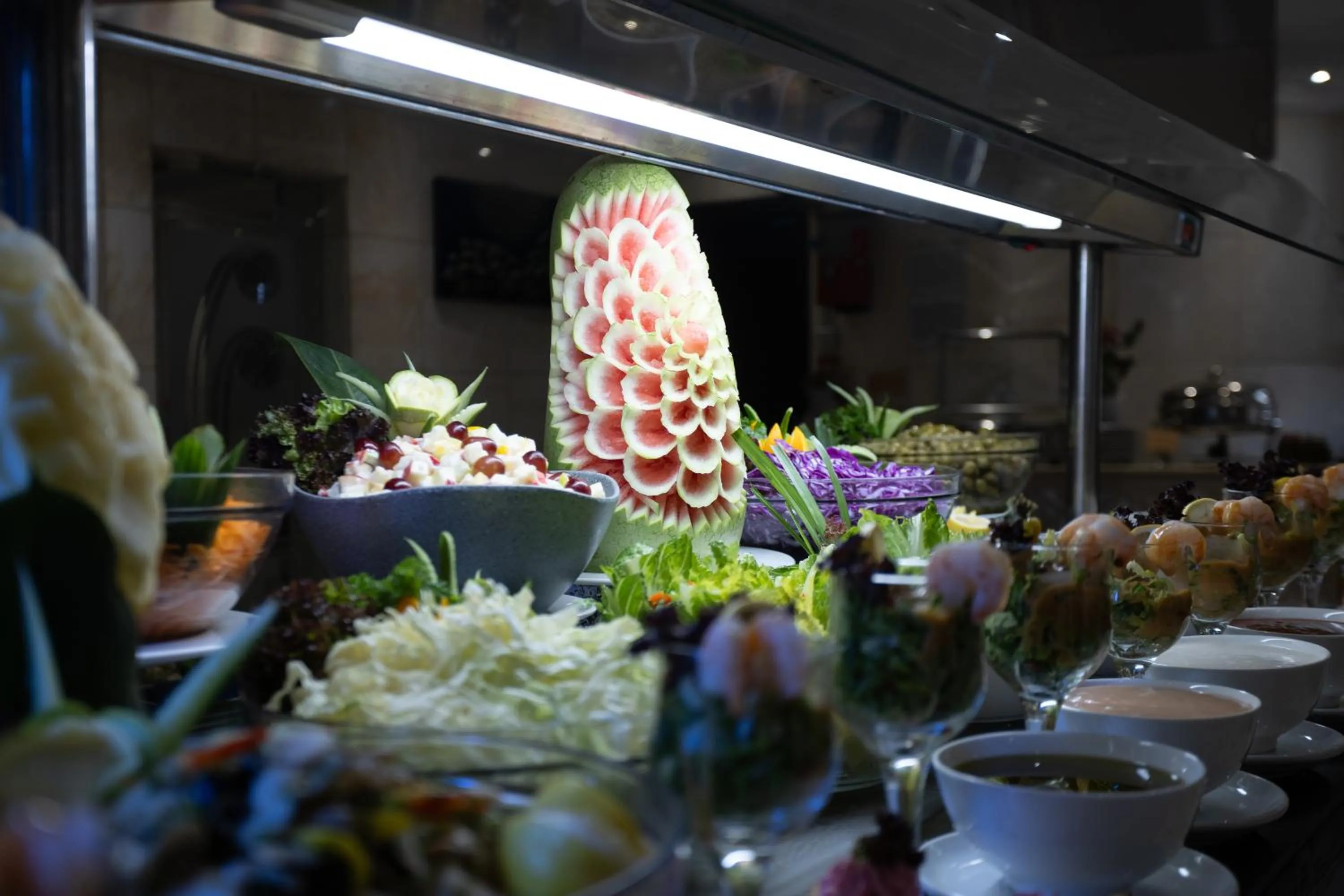 Food in Golden Tulip Al Shakreen