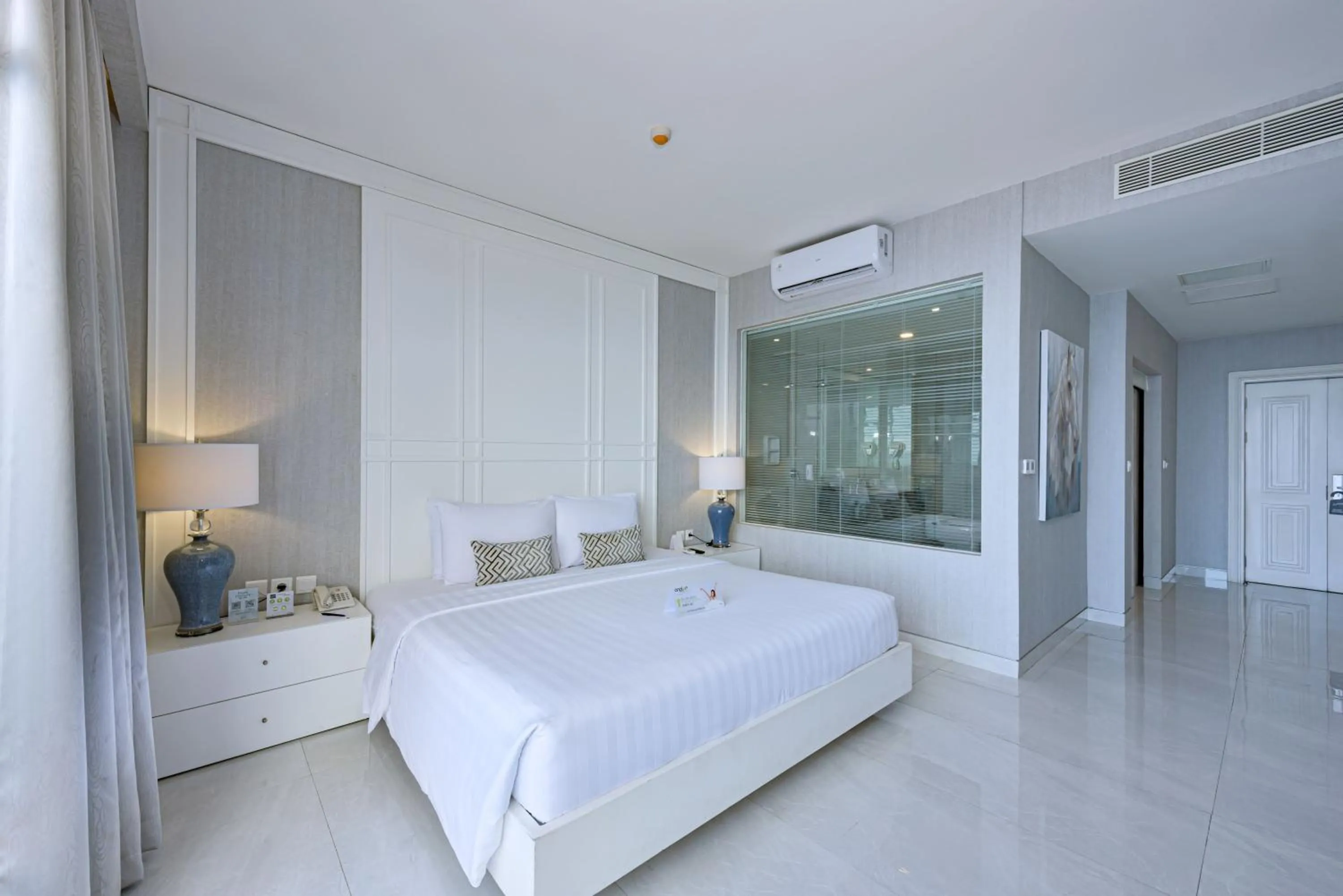 Bed in Grand Whiz Megamas Manado