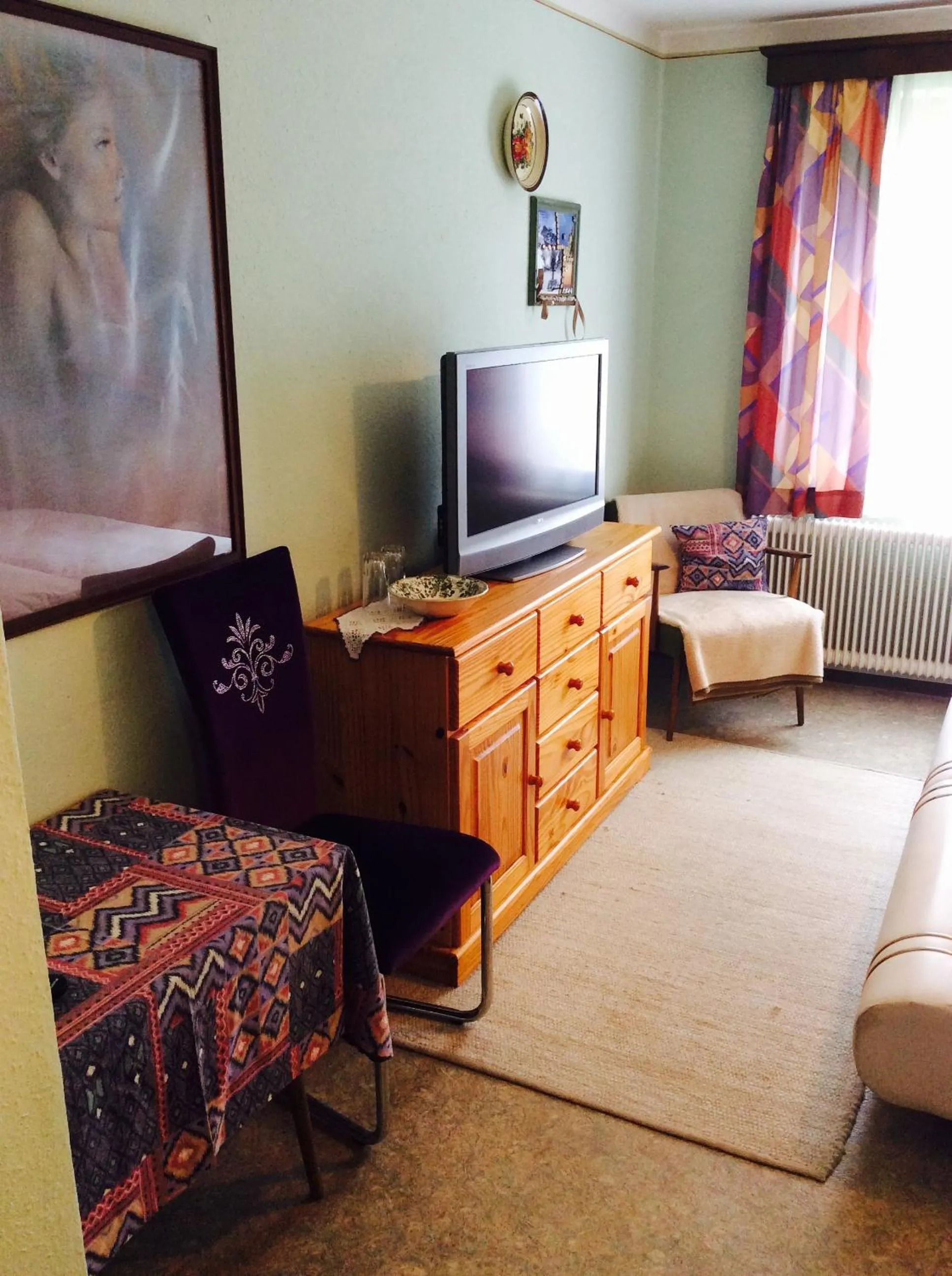 TV and multimedia, Bed in Mooswirt