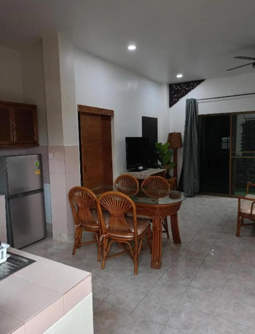 Patong Sunbeach Mansion