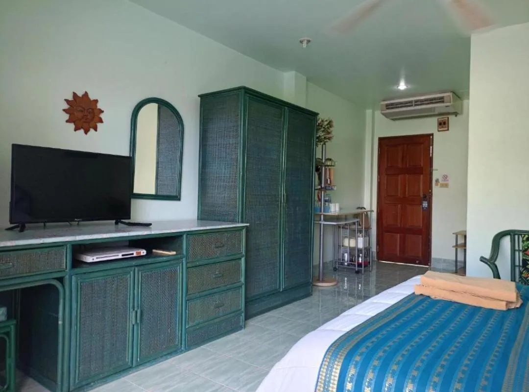 Bed in Patong Sunbeach Mansion