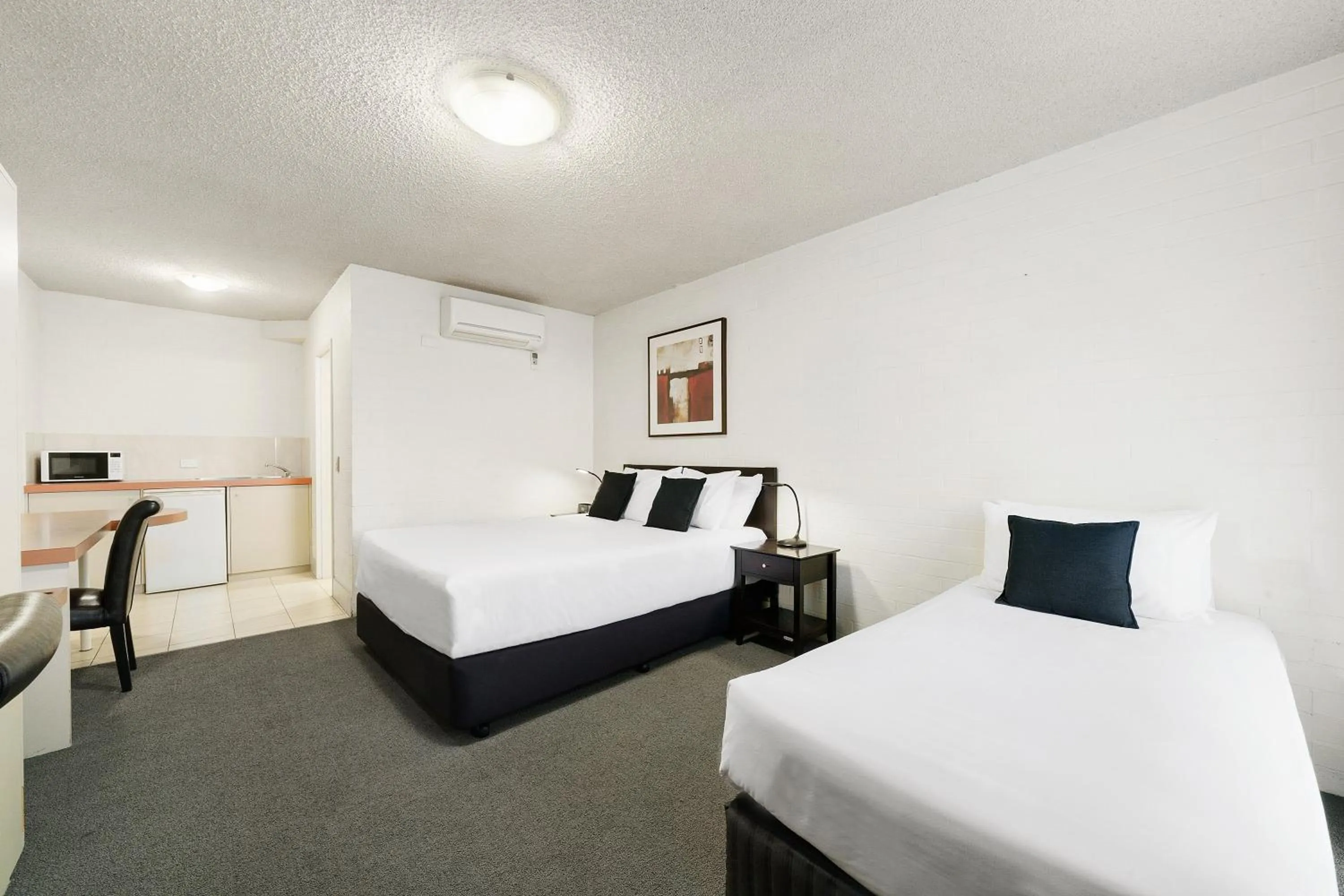 Bedroom, Bed in City Reach Motel