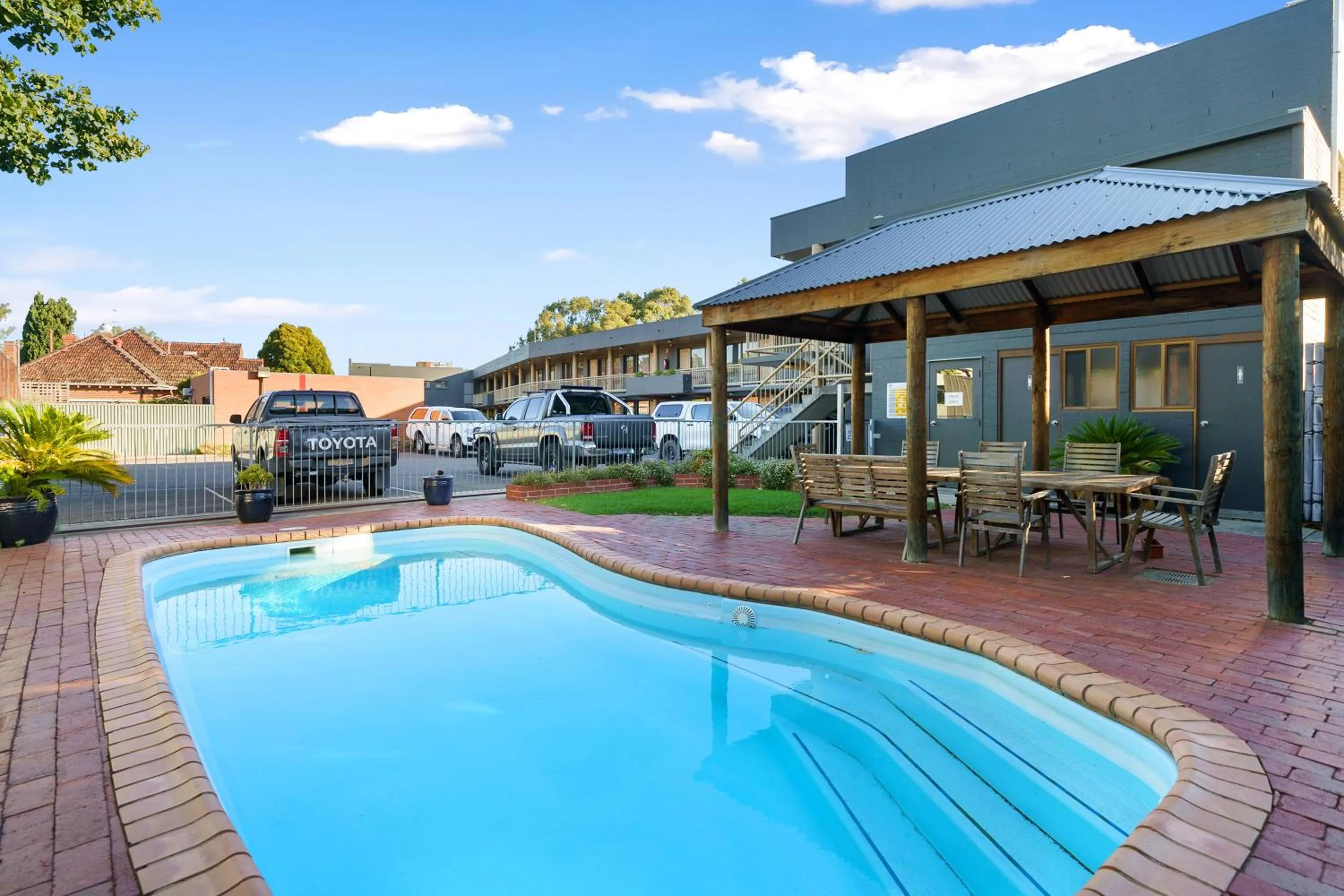 BBQ facilities in City Reach Motel