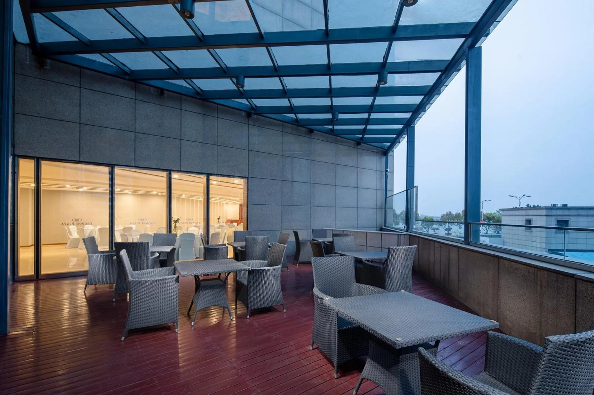 Restaurant/places to eat in Crowne Plaza Zhenjiang by IHG