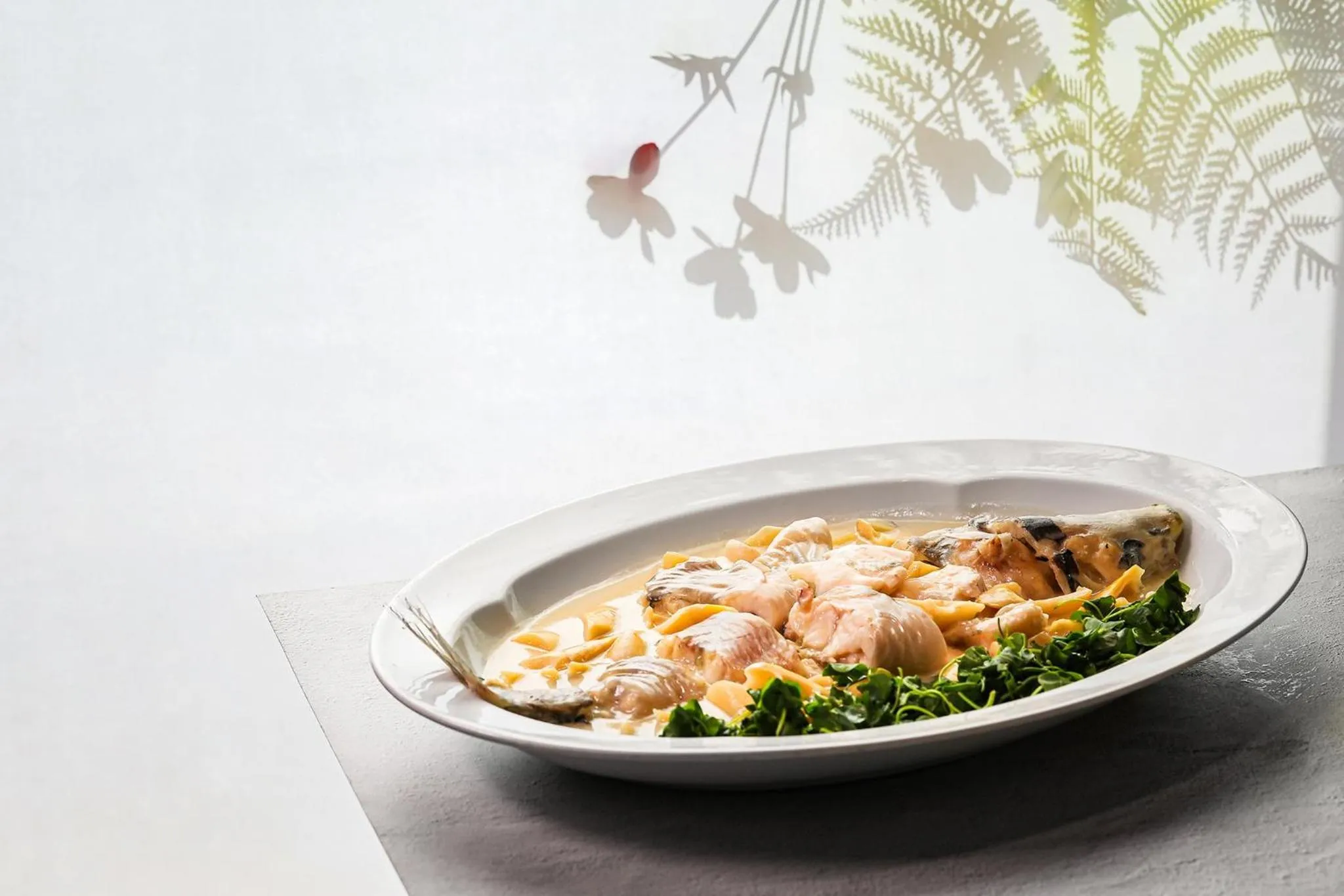 Restaurant/places to eat in Crowne Plaza Zhenjiang by IHG