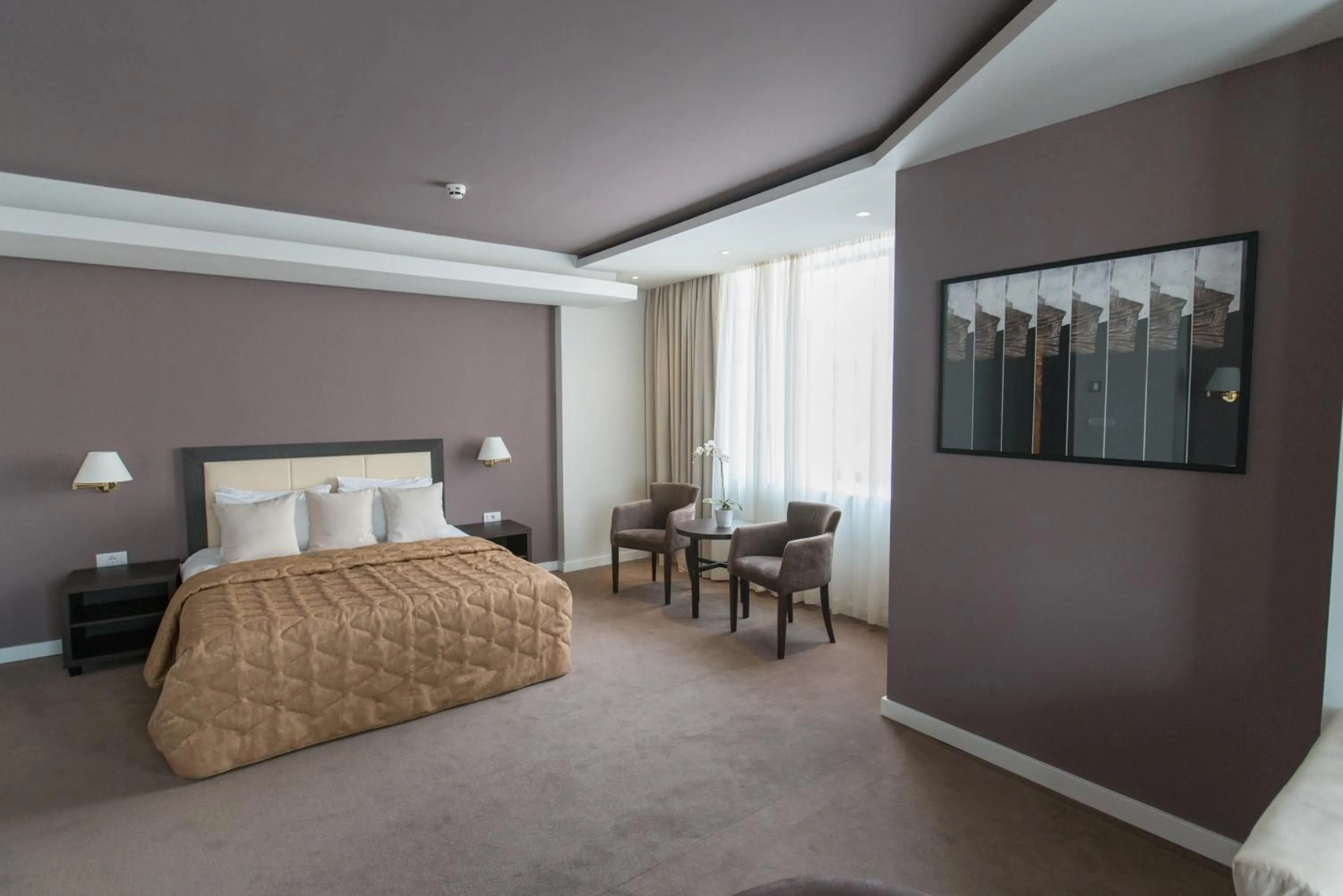 Bed in New City Hotel & Restaurant Niš