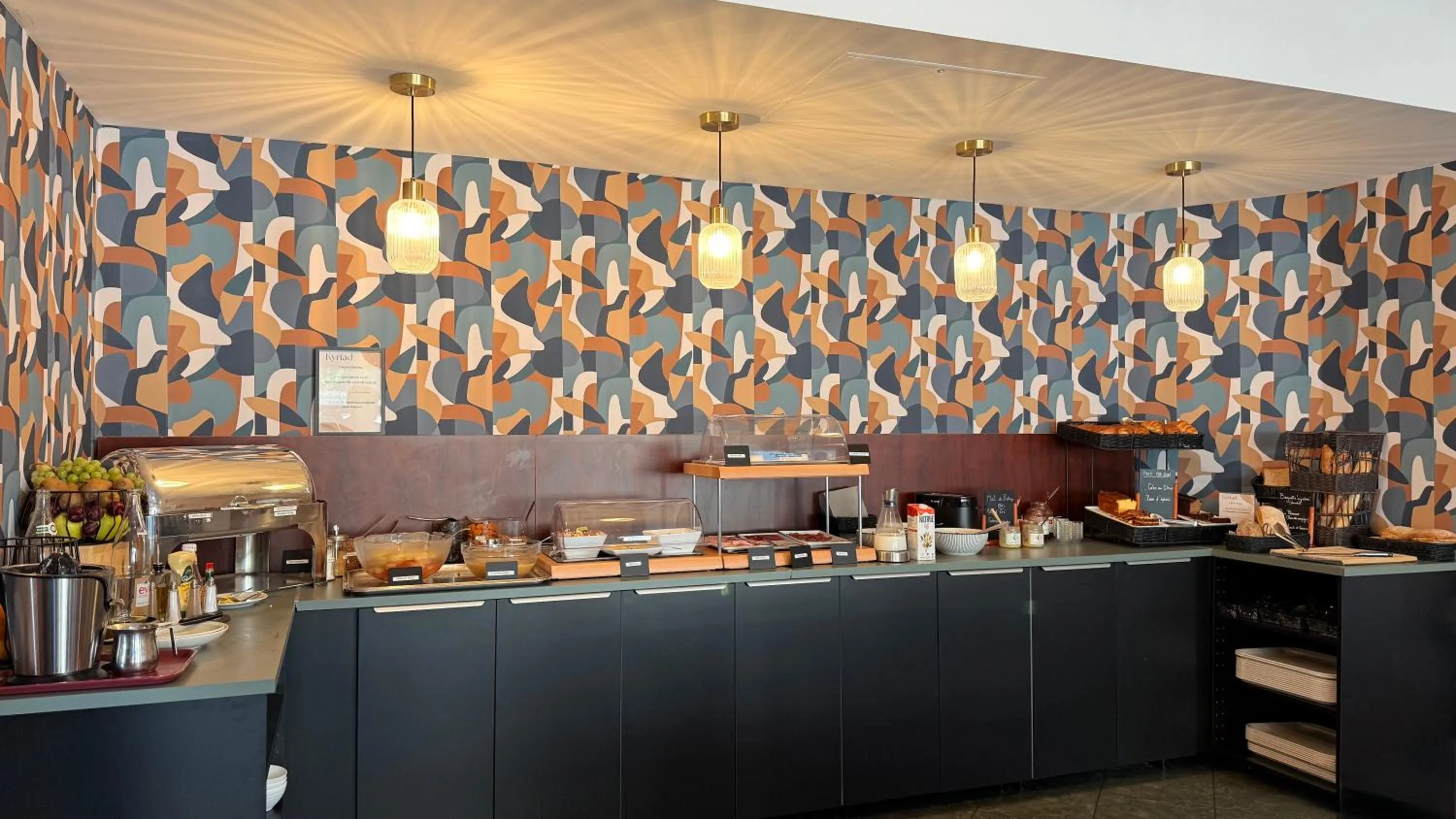 Breakfast in Kyriad Hotel Dijon Gare